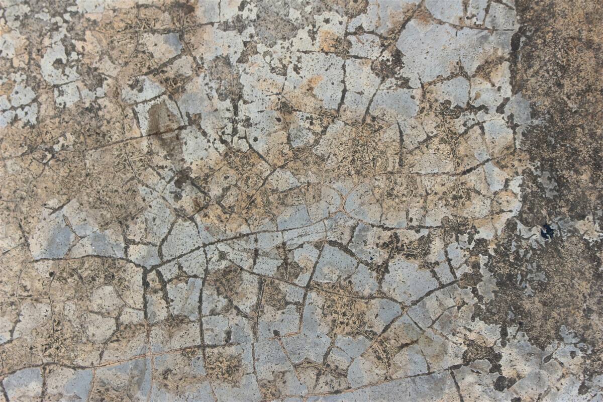Фотошпалери мармурова поверхня, поцяткована тріщинами