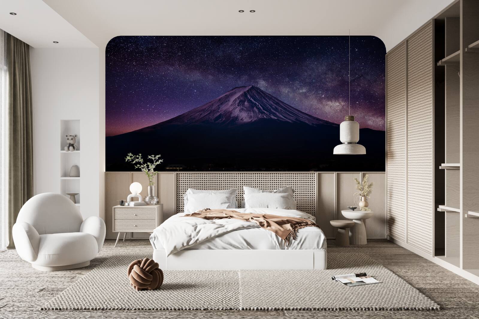 Фотошпалери зоряне небо з фіолетовим відтінком над гірською вершиною