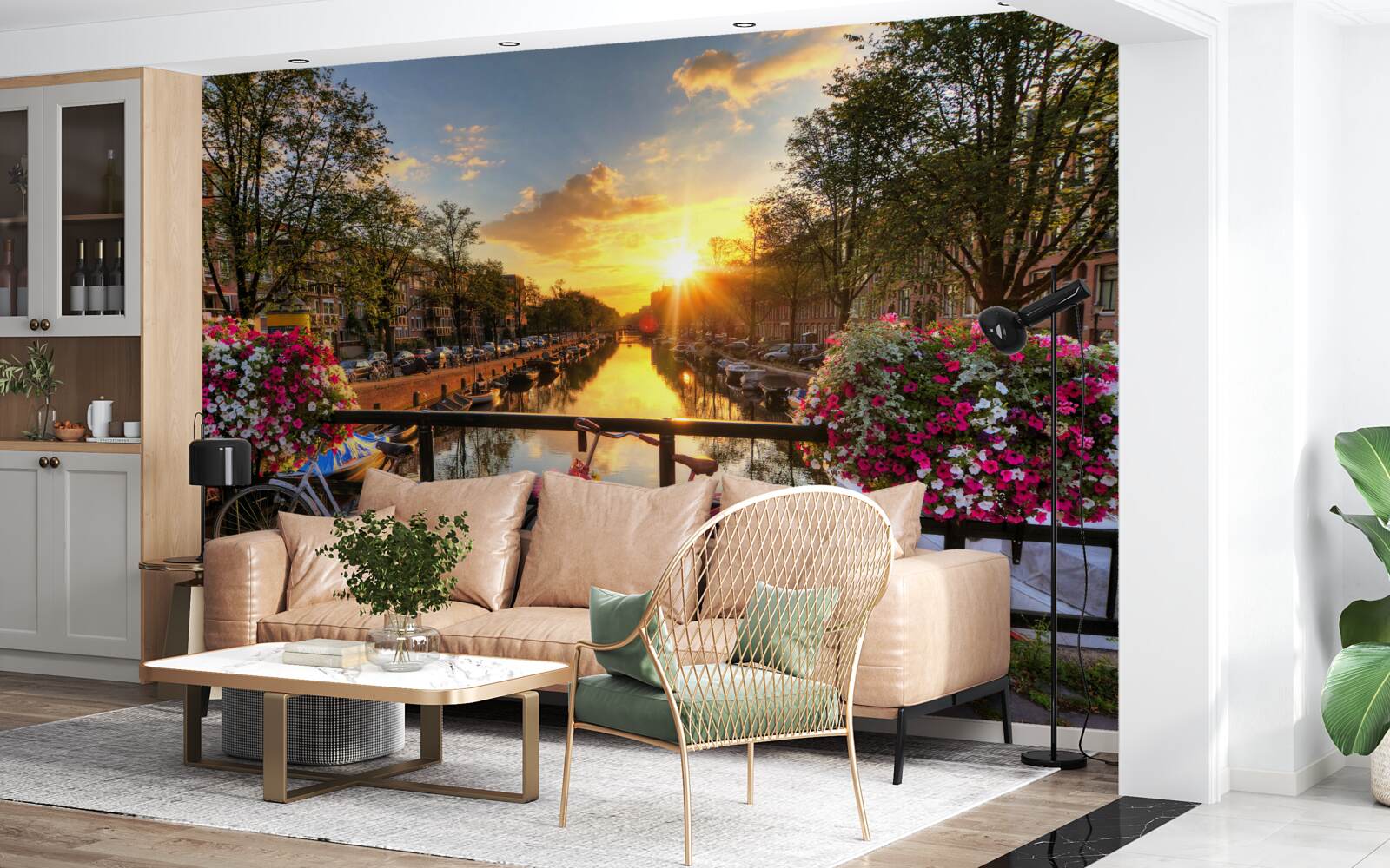 Фотошпалери захід сонця в амстердамі з велосипедами на задньому плані