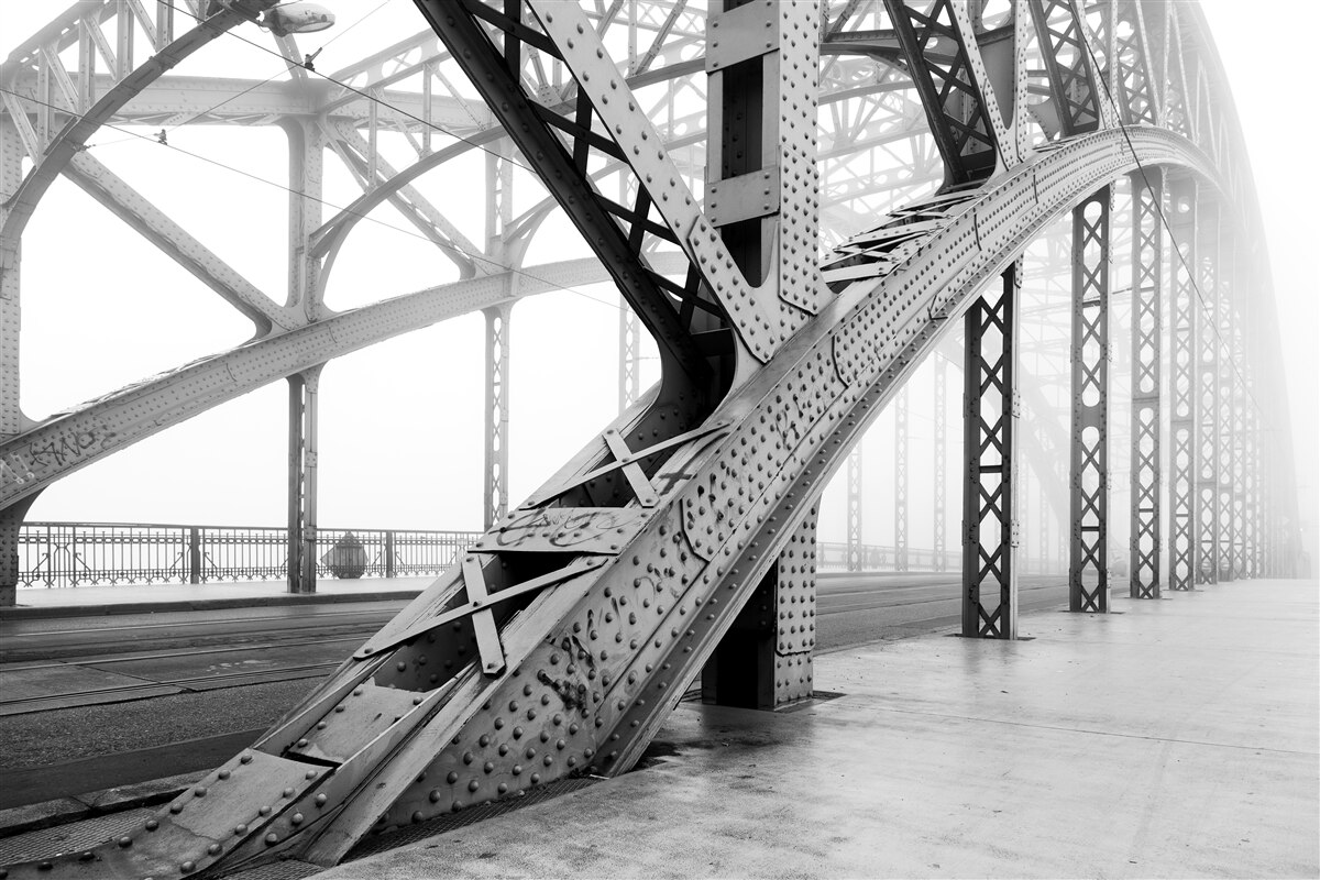 Фотошпалери сталеві елементи мосту