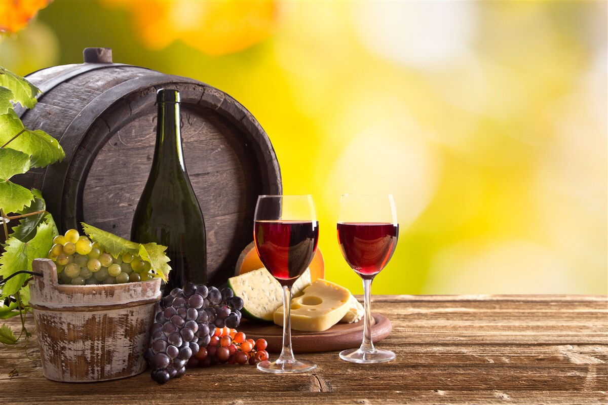 Фотошпалери бочка вина