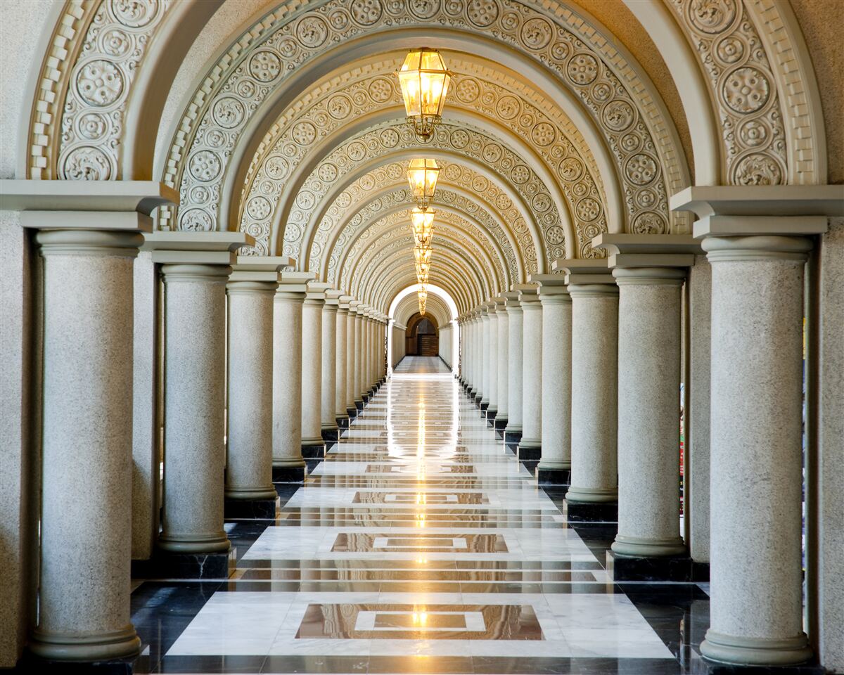 Фотошпалери нескінченний ряд мармурових колон