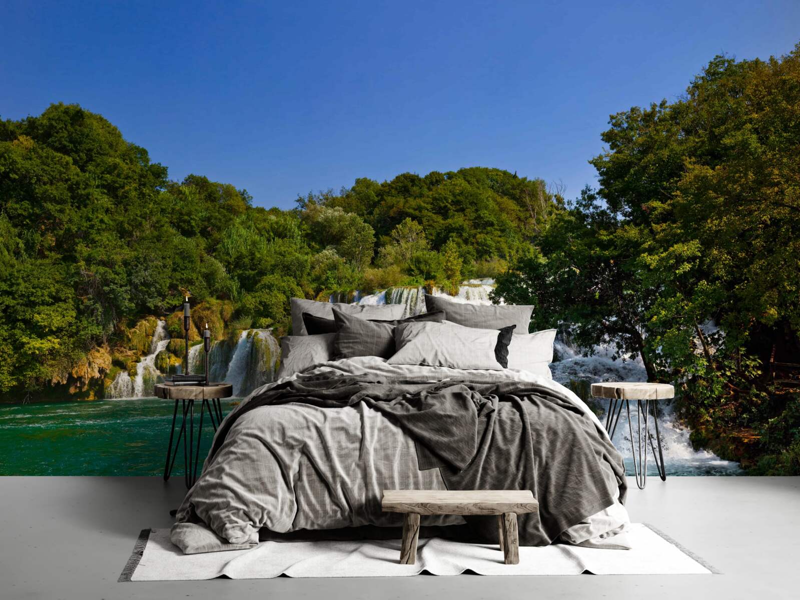 Фотошпалери краєвиди лісових стежок та гуркітливих водоспадів