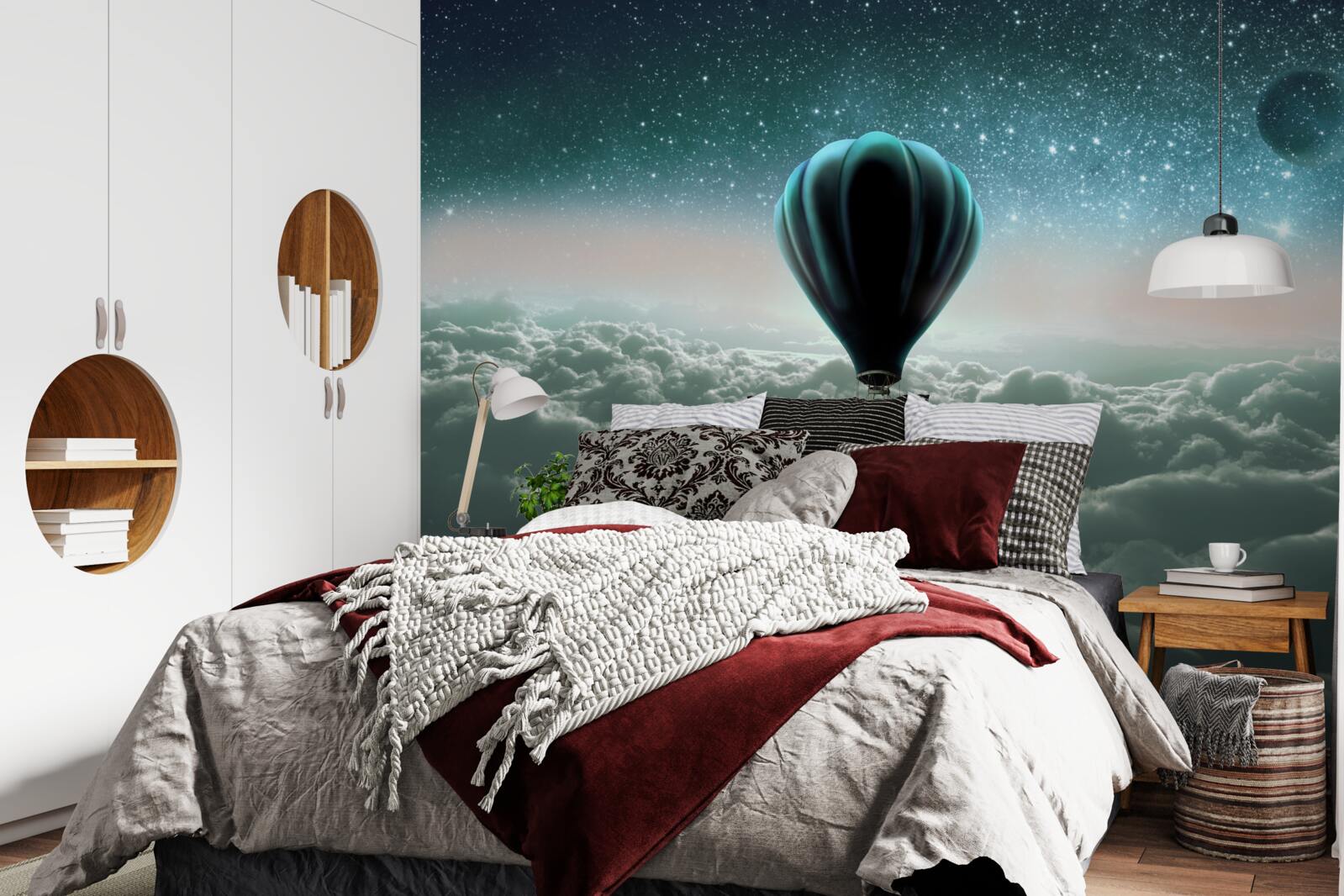 Фотошпалери нічна повітряна куля, що ширяє над хмарами