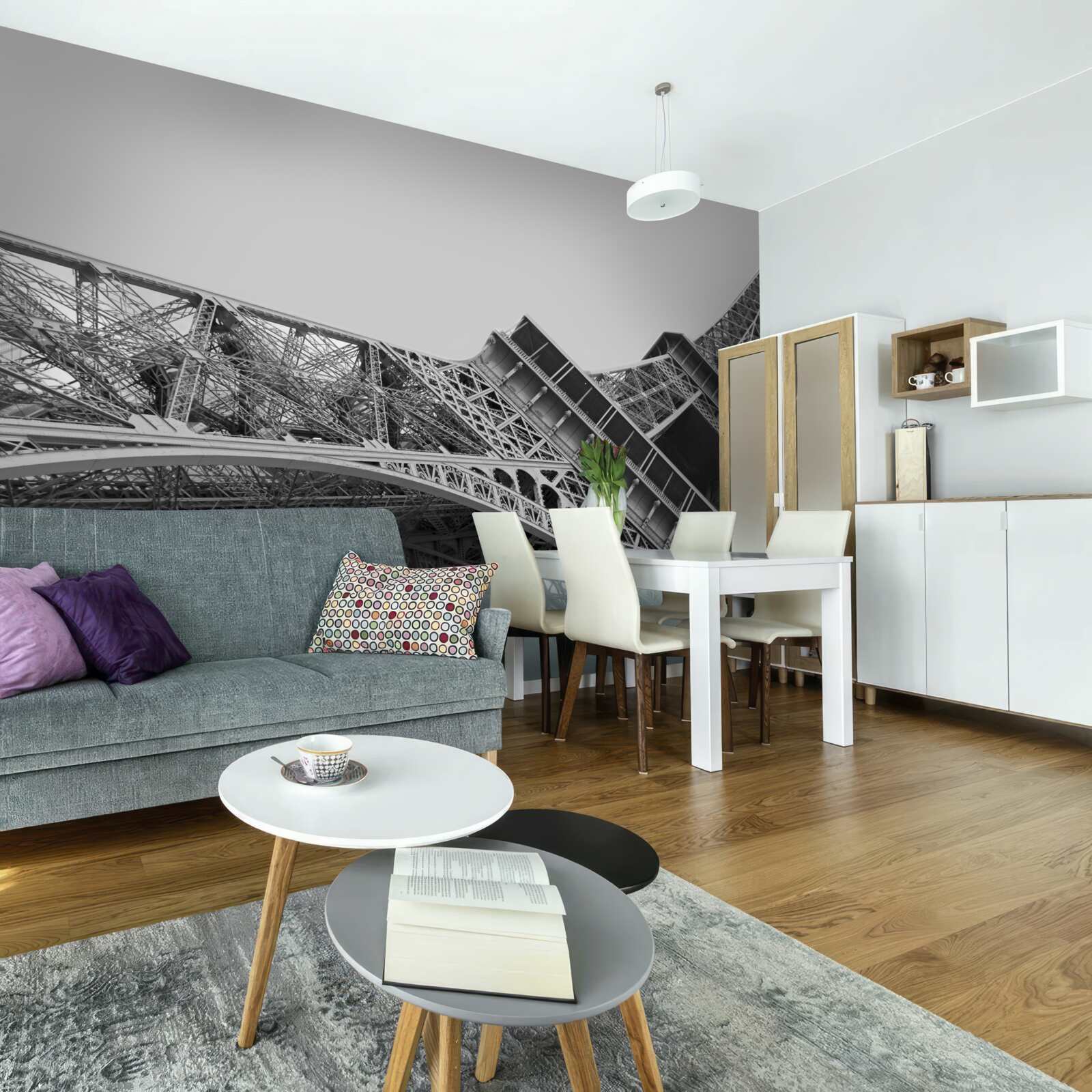 Фотошпалери чорно-білий вид на Ейфелеву вежу знизу