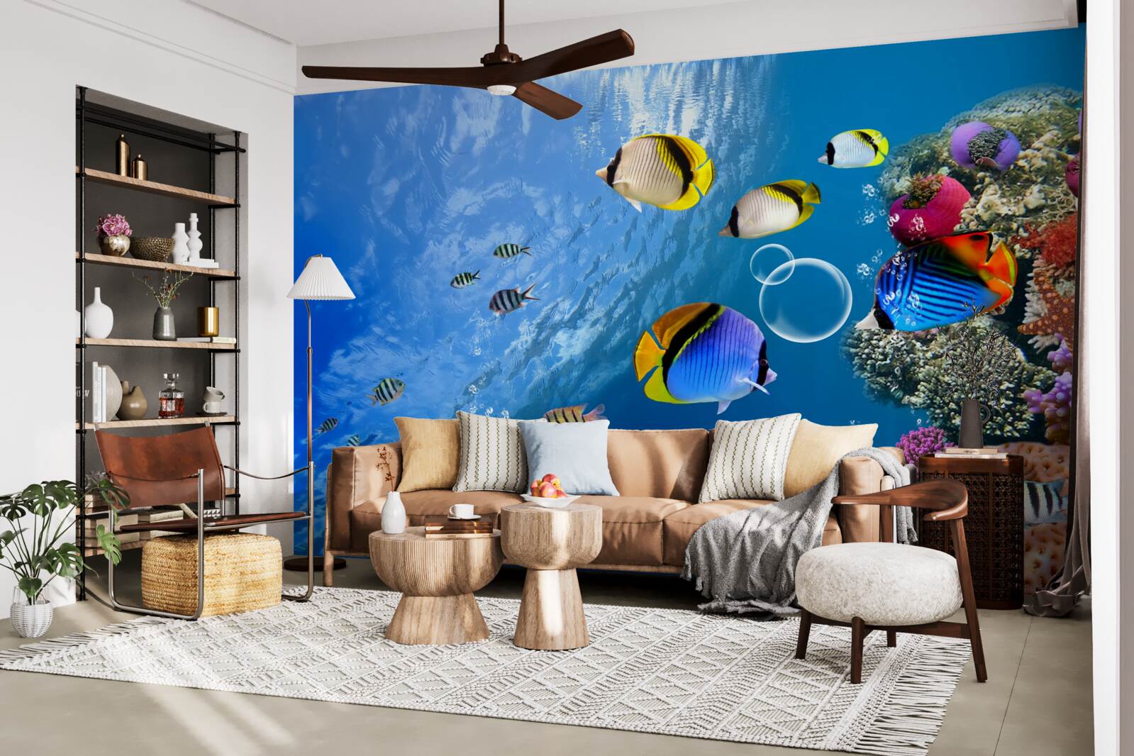 Фотошпалери яскрава риба в спокійній воді