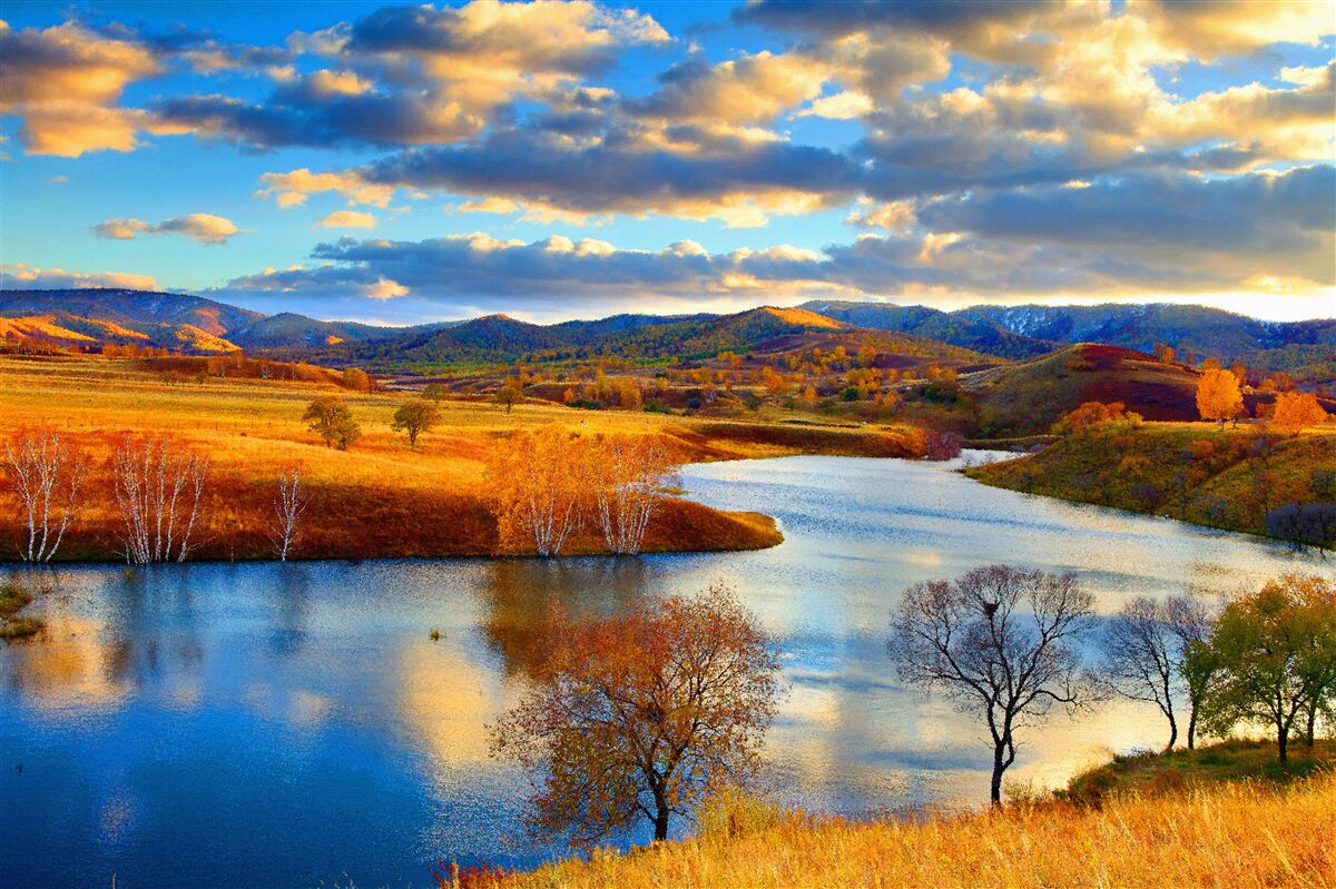 Фотошпалери пейзаж з озером восени