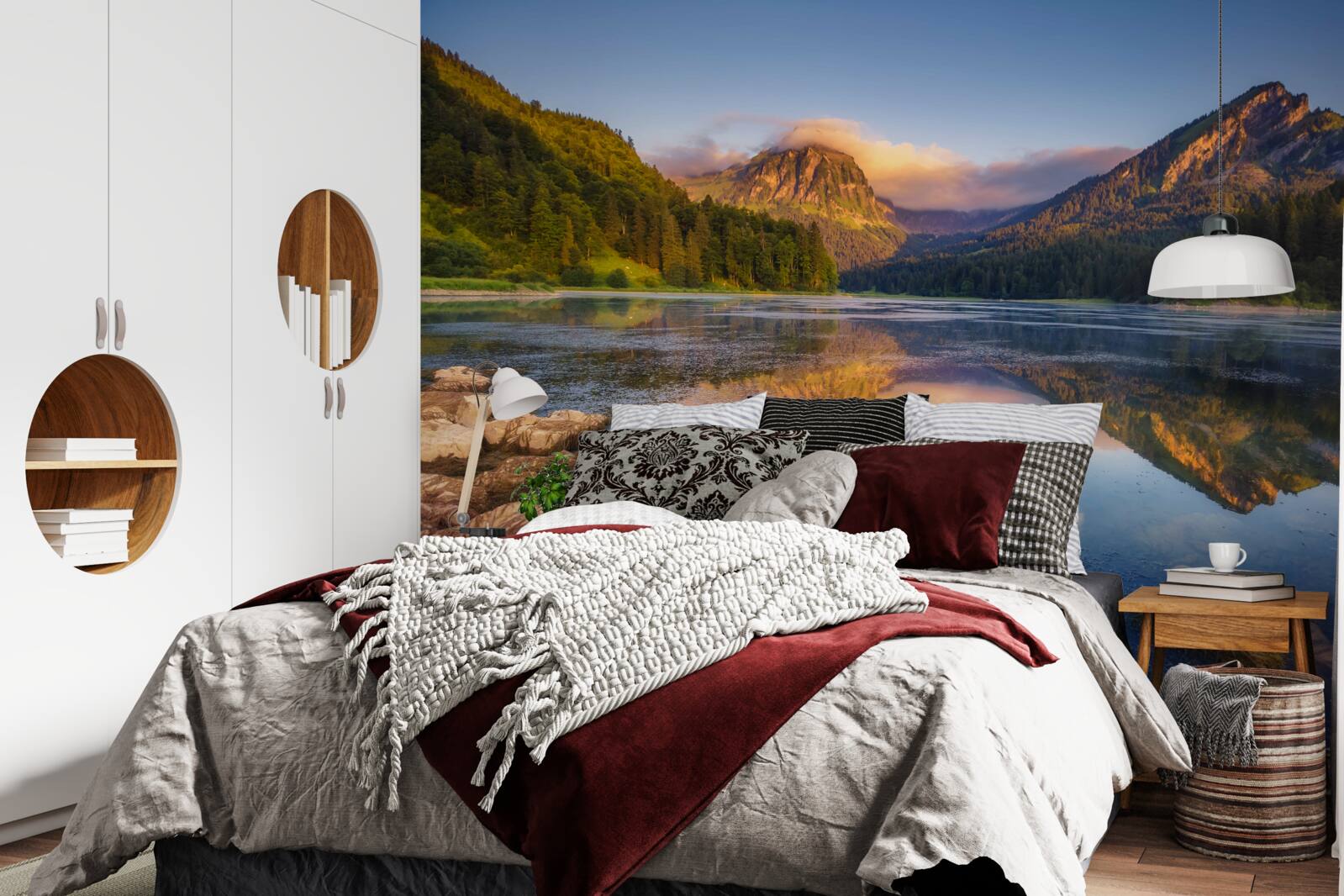 Фотошпалери захід сонця над спокійним гірським озером