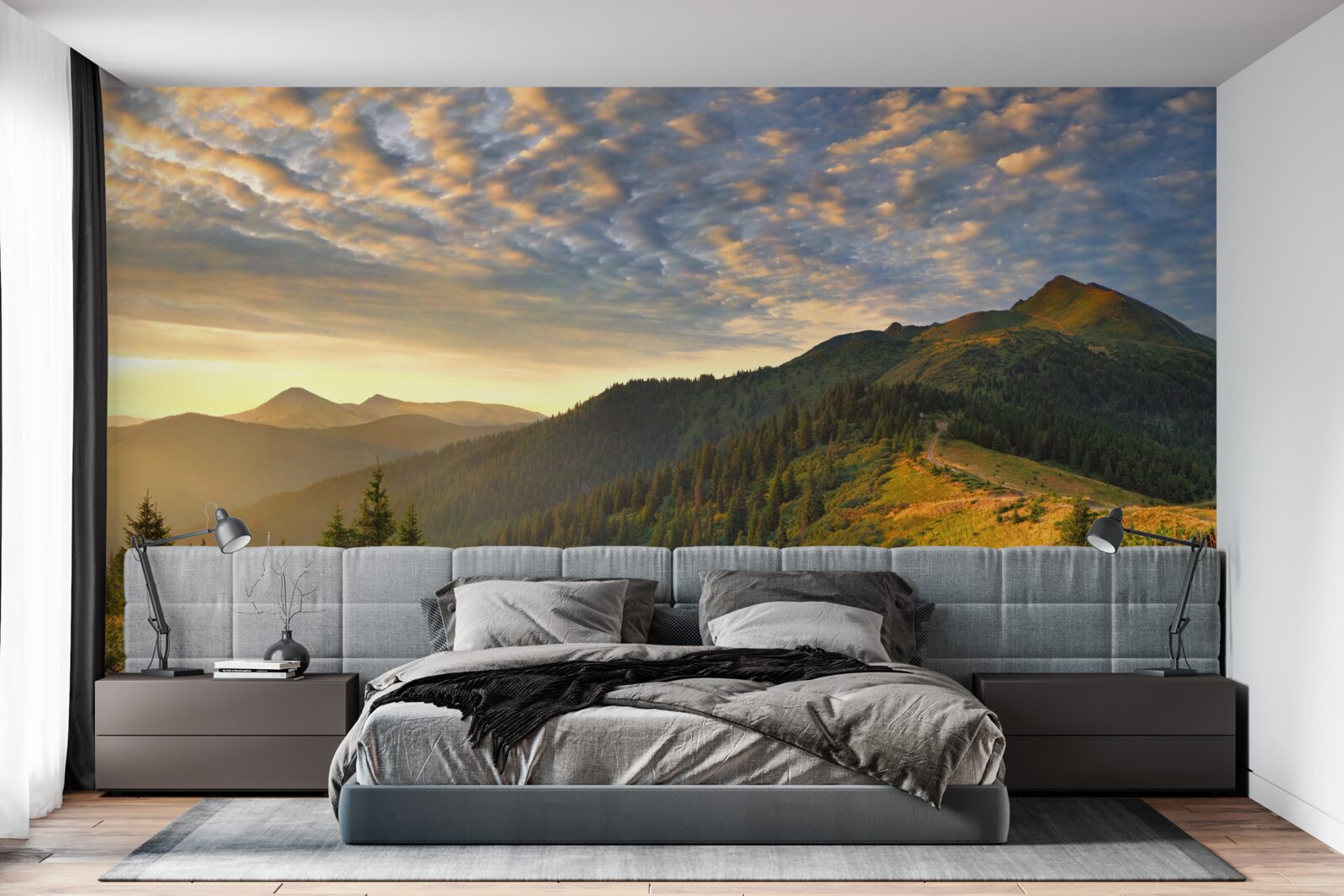 Фотошпалери хмари над горами забарвлені в теплі кольори заходу сонця