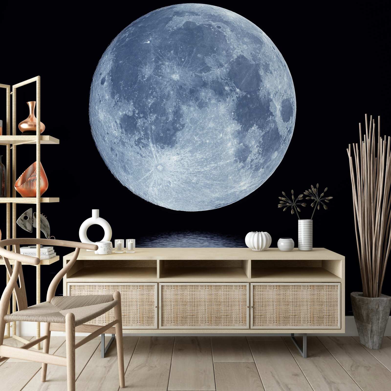 Фотошпалери відображення повного місяця на поверхні води