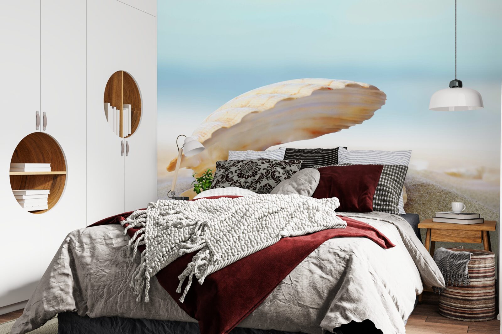 Фотошпалери перлина в мушлі молюска на узбережжі