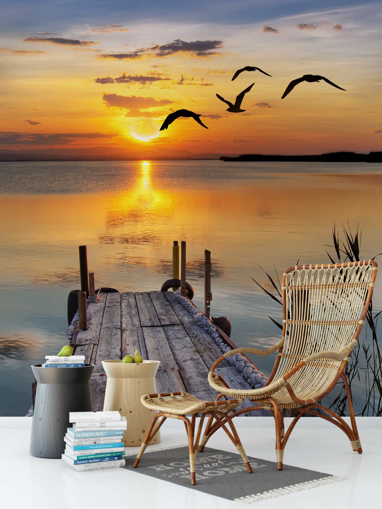 Фотошпалери теплий захід сонця на мосту, над яким кружляють чайки