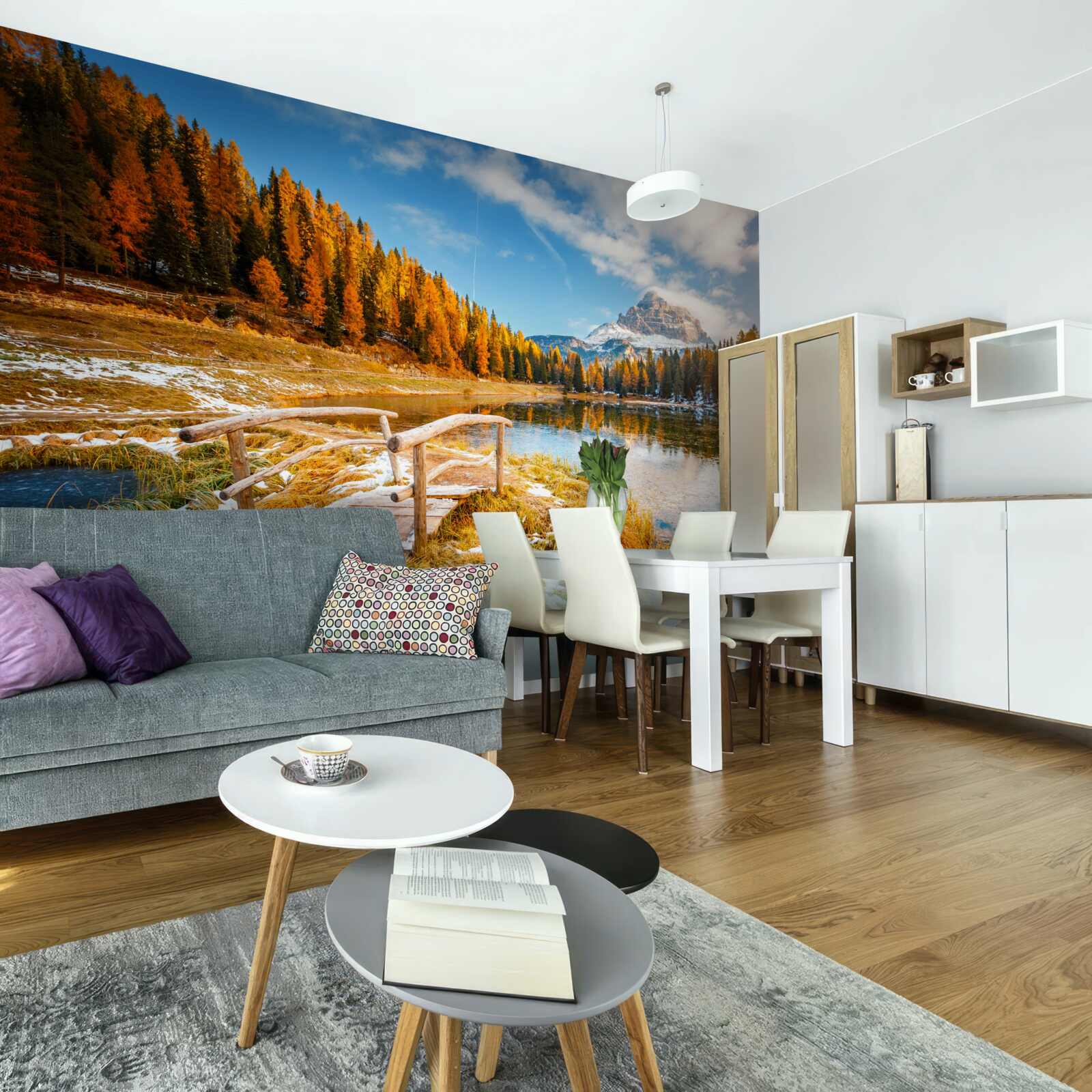 Фотошпалери осінній пейзаж з горою на горизонті