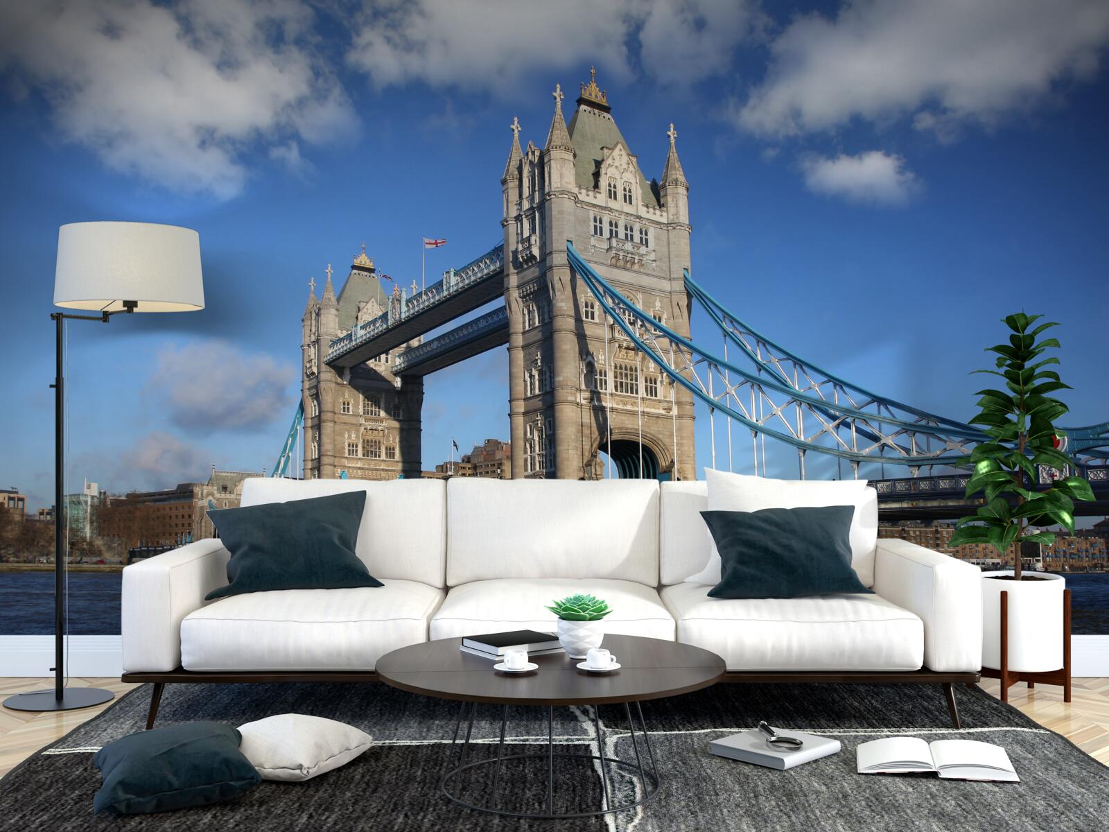 Фотошпалери баштовий міст, що простягнувся над спокійною поверхнею річки