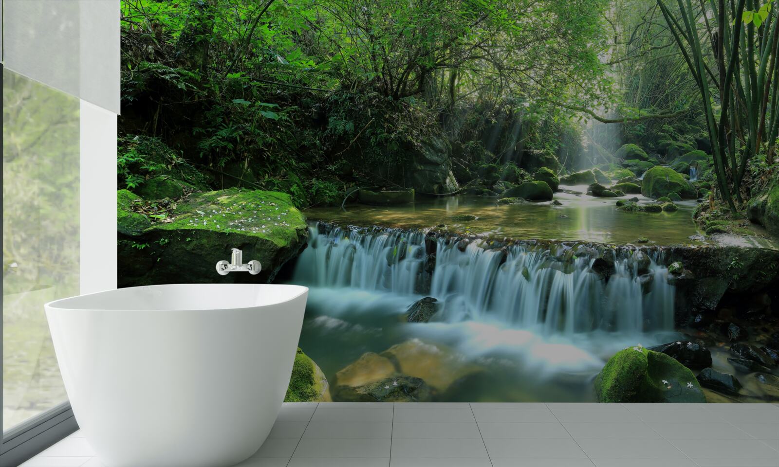 Фотошпалери водоспад шумно розливає широкі потоки серед зелені, осяяний сонячними променями