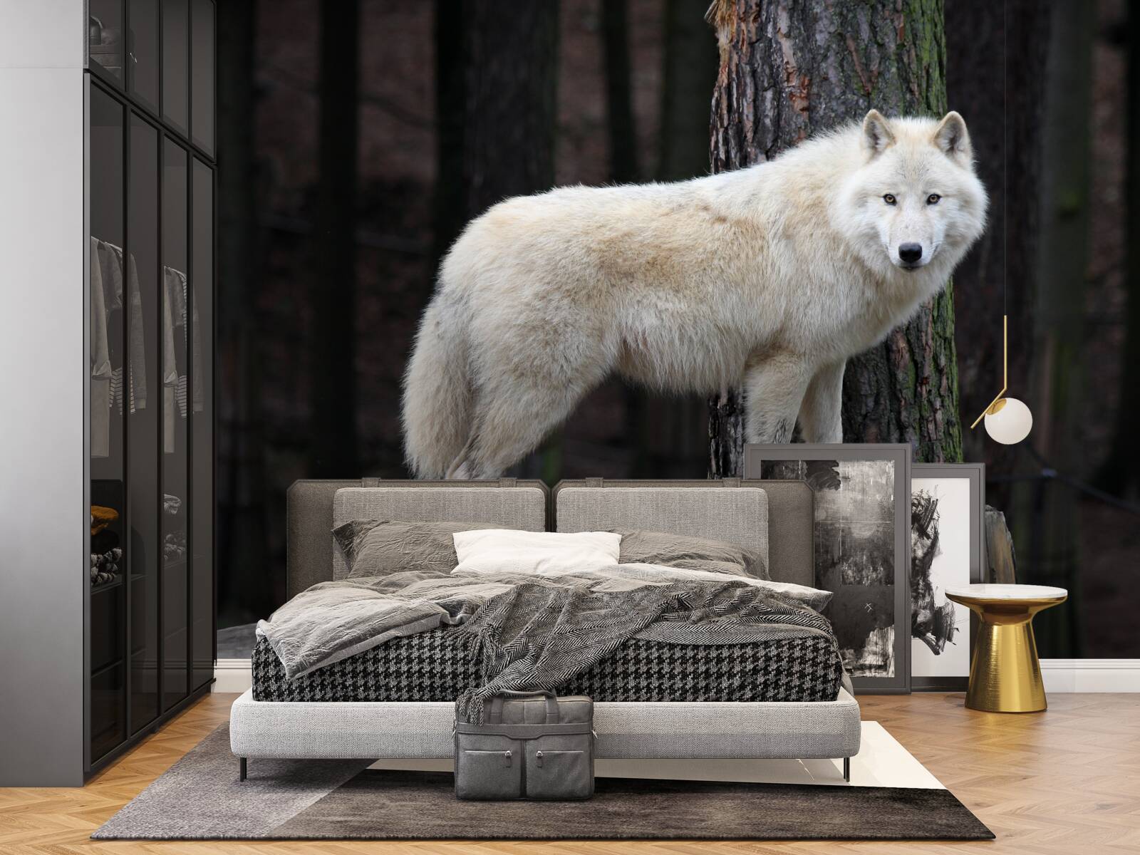 Фотошпалери сірий вовк на дерев'яній колоді
