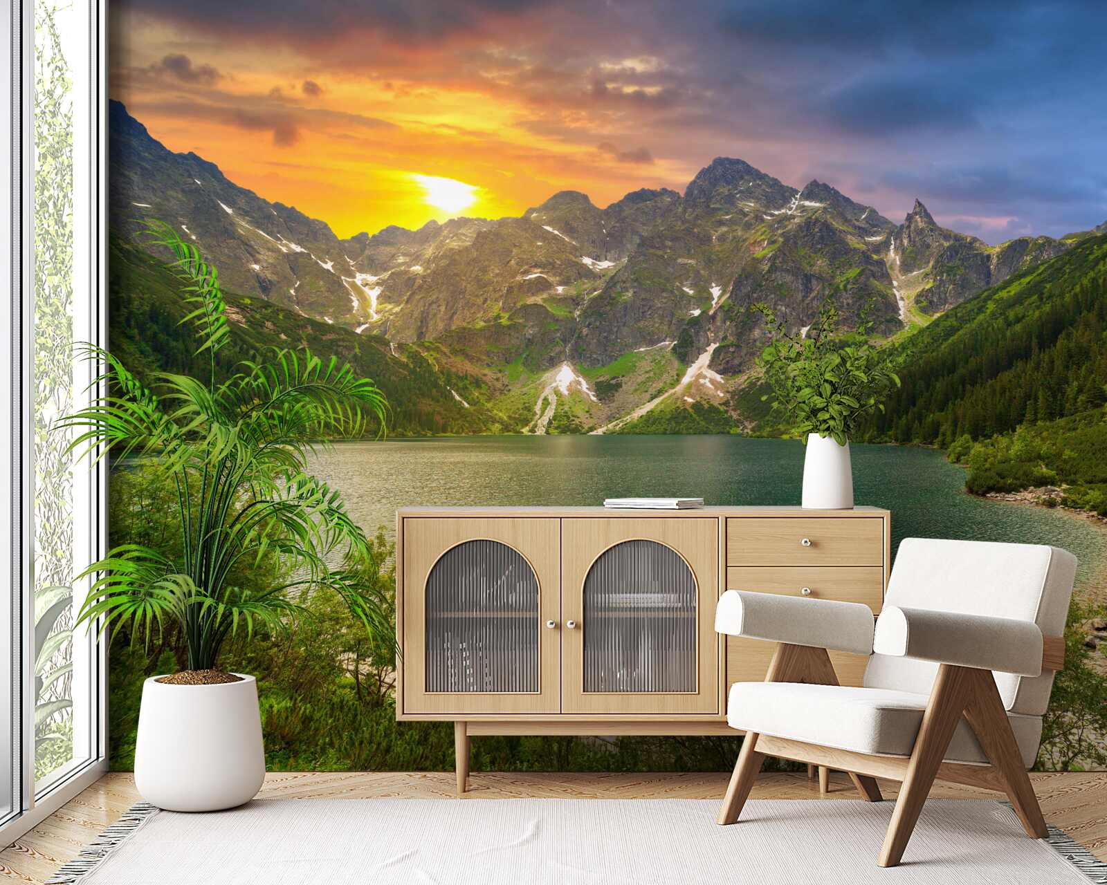 Фотошпалери вражаючий захід сонця за гірськими хребтами біля озера