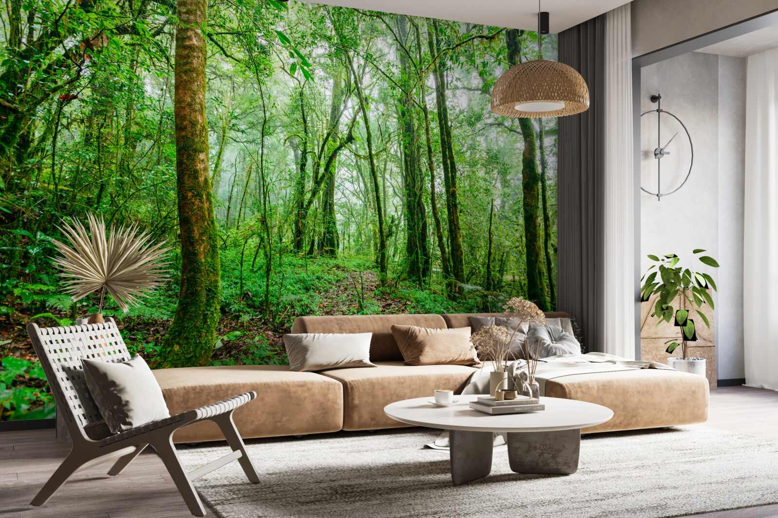 Фотошпалери освіжений після дощу ліс став смарагдовим