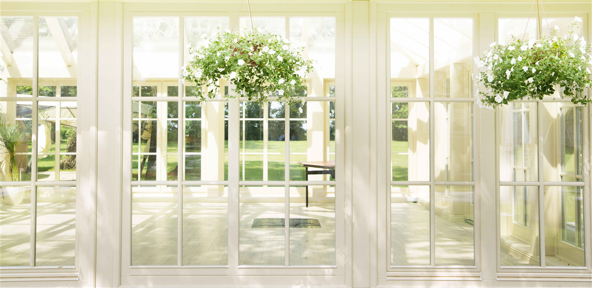 Фотошпалери інтер'єр заміського будинку в світлих тонах