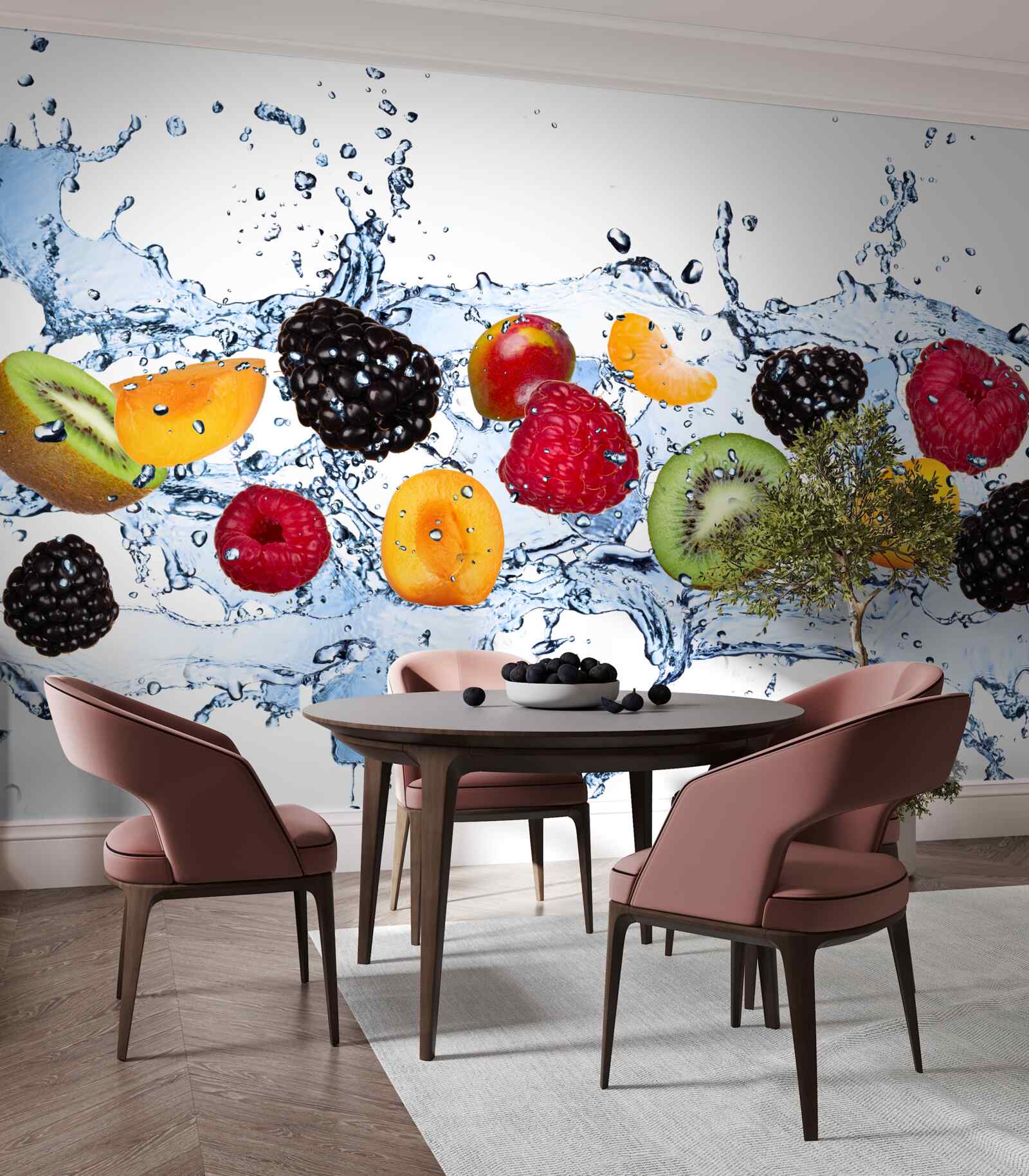 Фотошпалери фрукти, порізані на шматочки і плаваючі у воді, насичувалися вологою