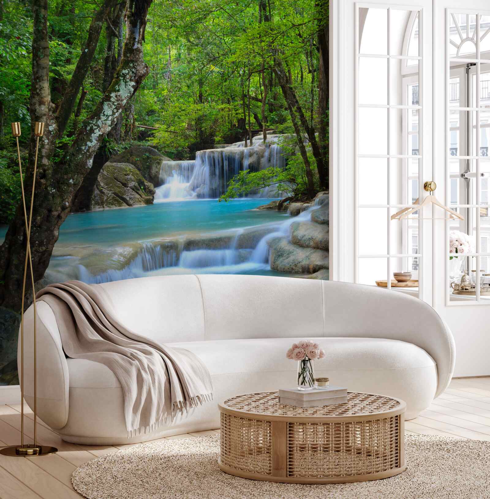 Фотошпалери води лісового водоспаду чисті та блакитні