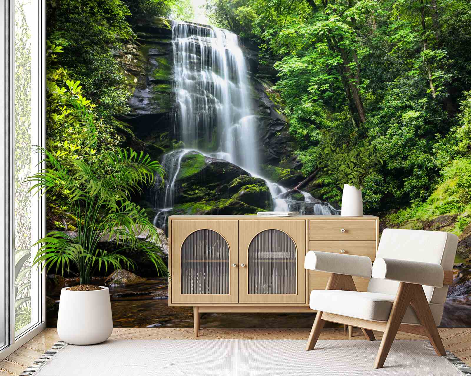 Фотошпалери води гірського водоспаду швидко падають у лісі