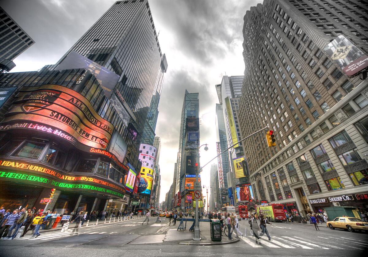 Фотошпалери місто напередодні шторму