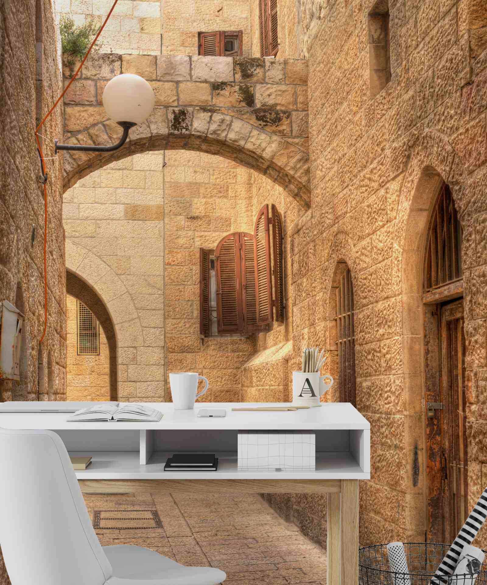 Фотошпалери кам'яна арка в історичній частині міста