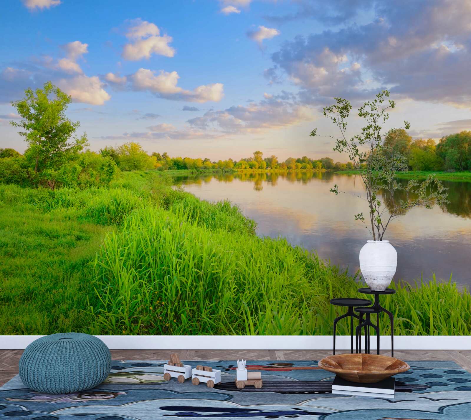 Фотошпалери спокійна річка поруч із зеленим лугом