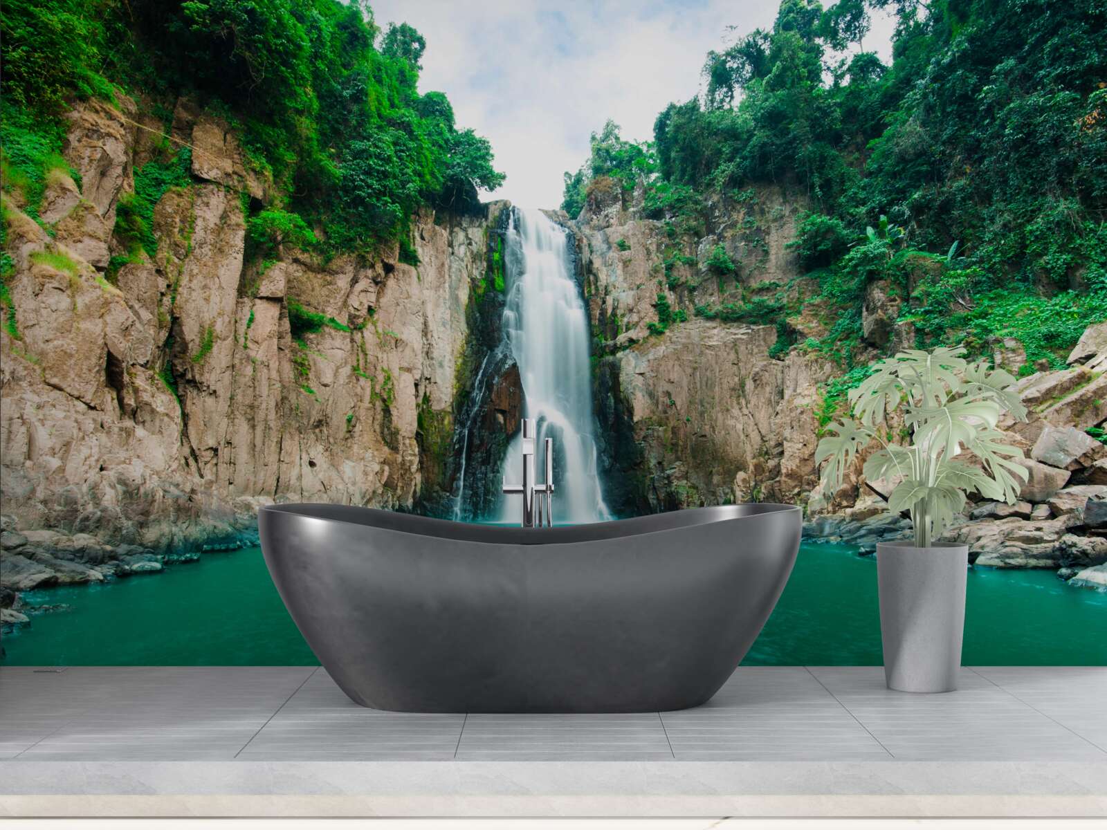 Фотошпалери високий водоспад падає в горах