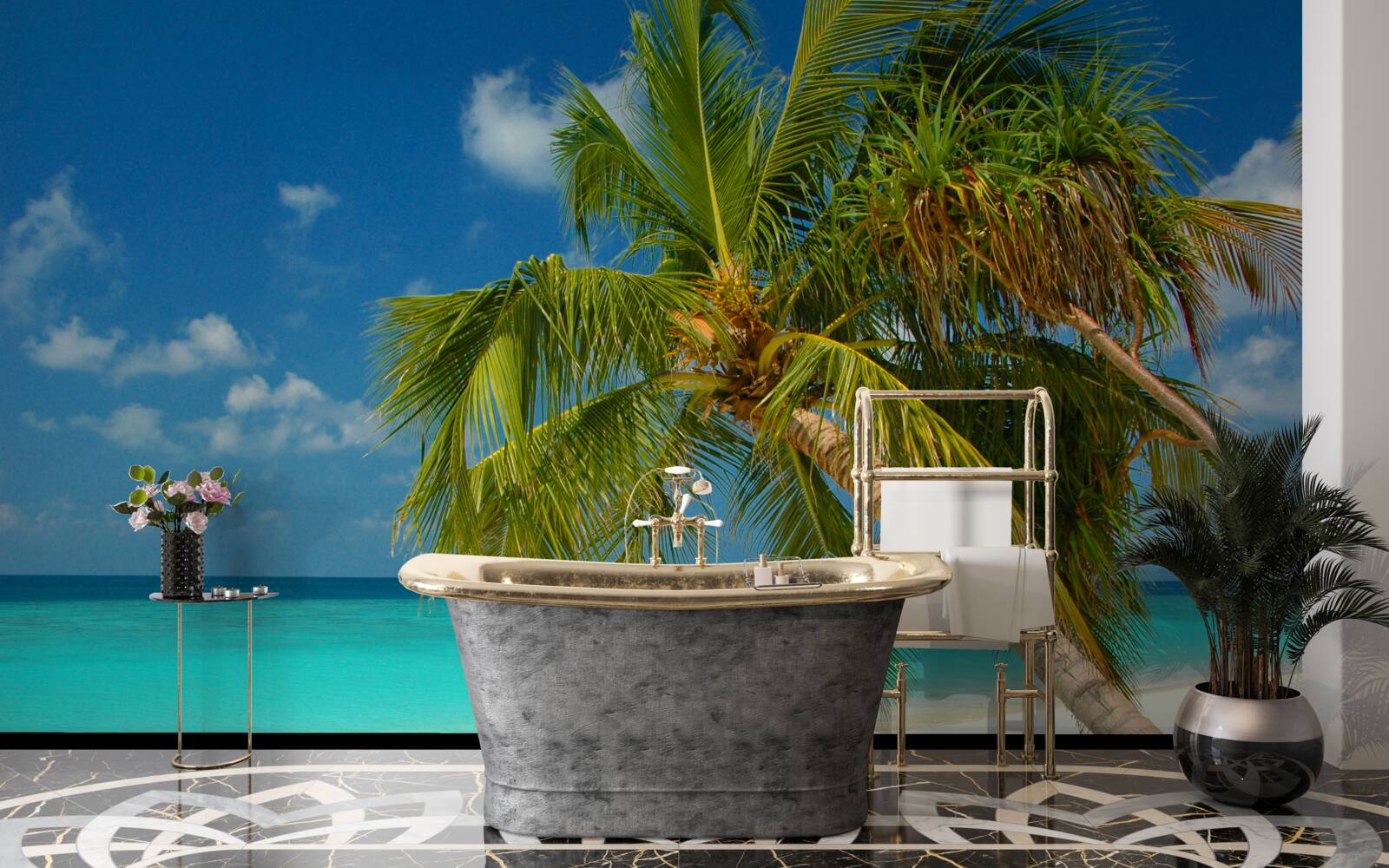 Фотошпалери пальма на пляжі біля берега океану