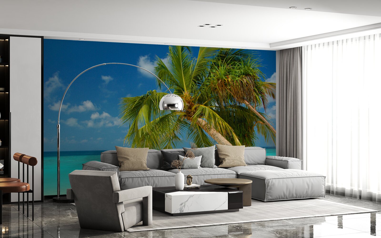 Фотошпалери пальма на пляжі біля берега океану