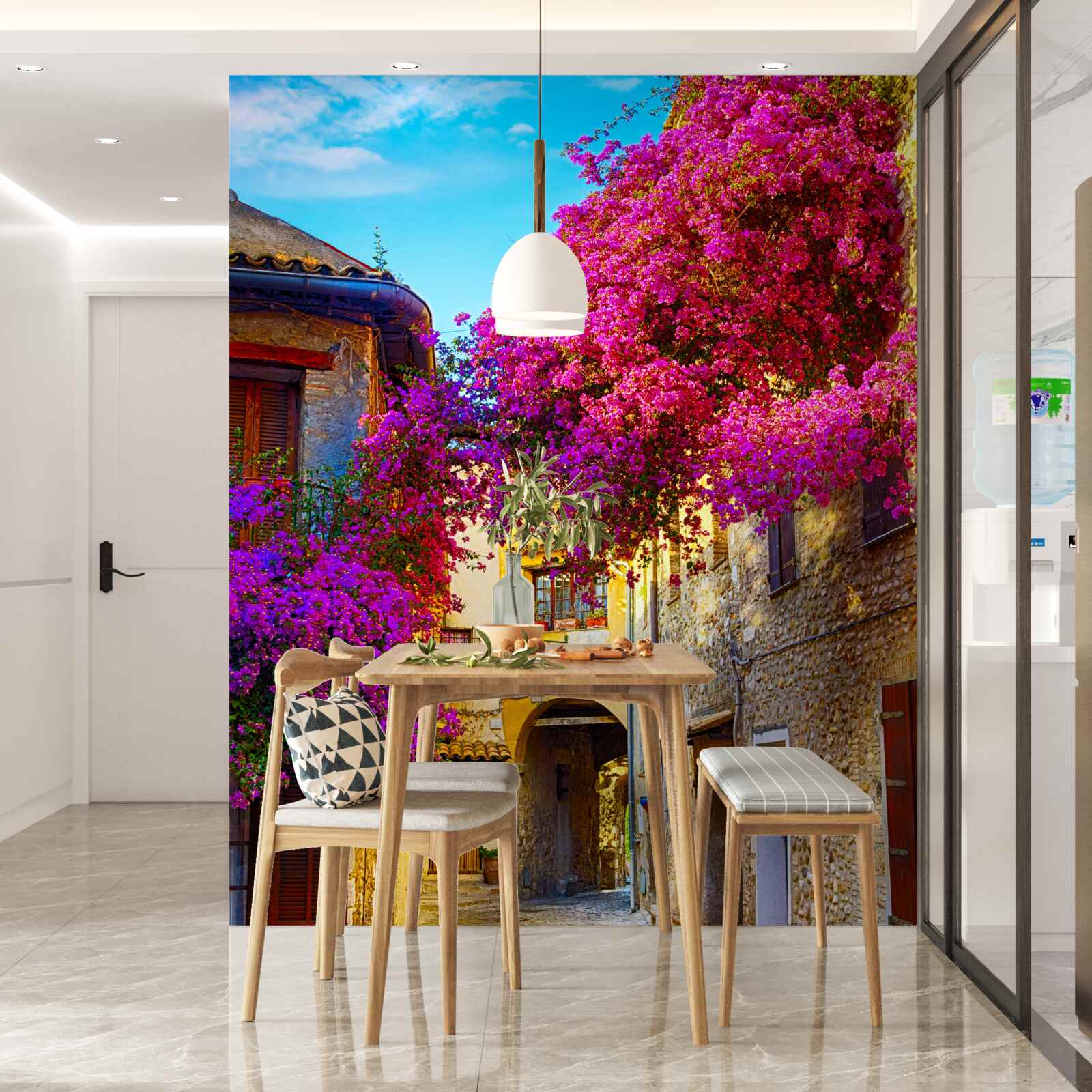 Фотошпалери фіолетові квіти прикрашають стіни стародавнього міста