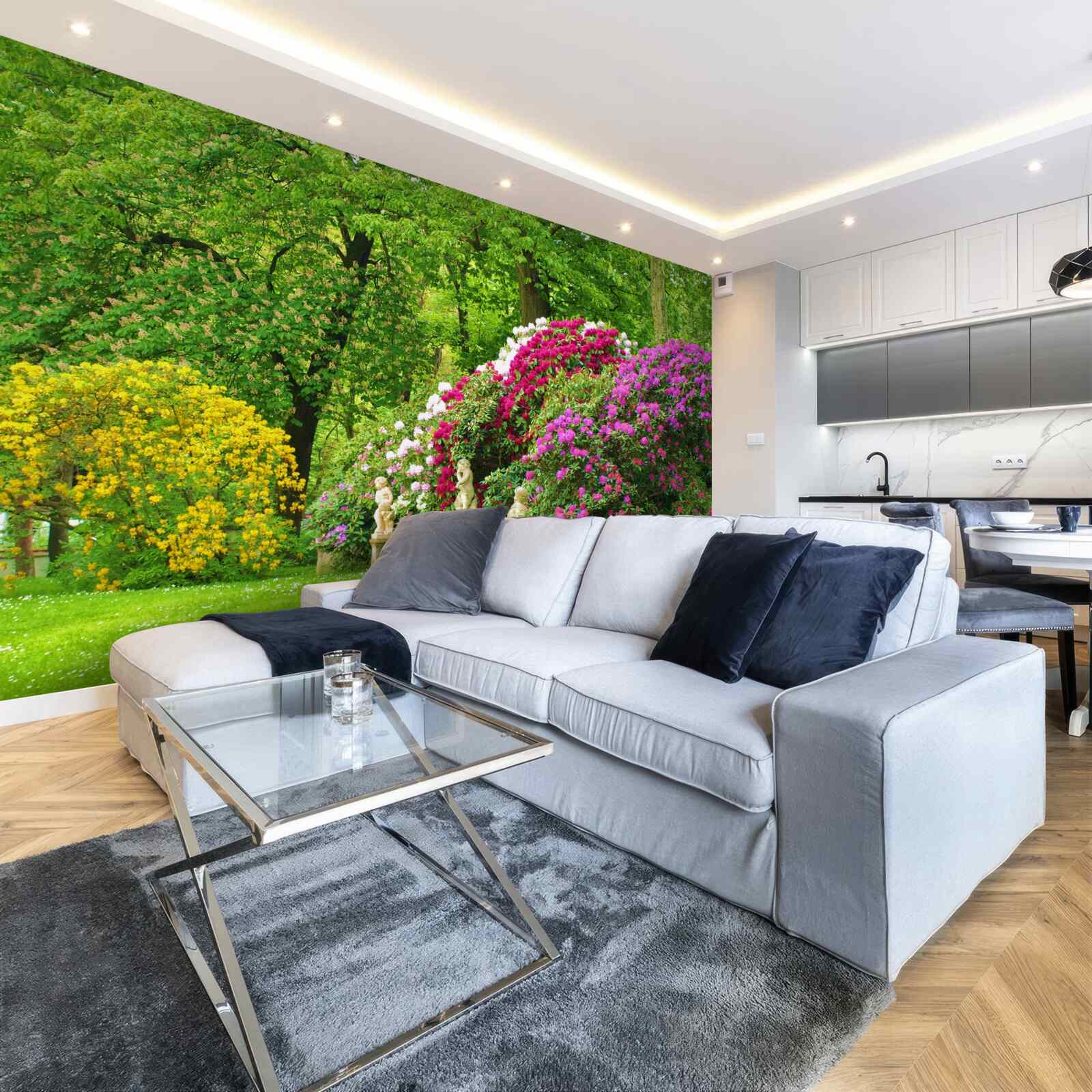 Фотошпалери чагарники різних кольорів серед зелені