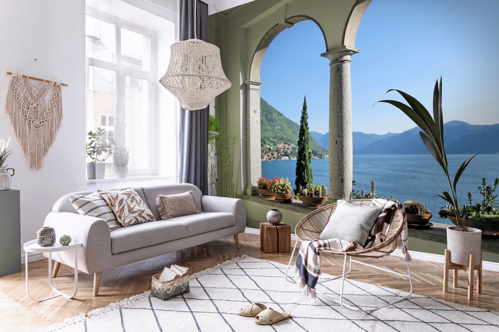 Фотошпалери балкон з арочними прорізами та видом на воду і гори