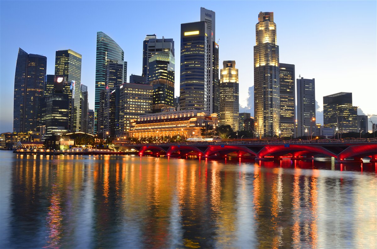 Фотошпалери вечірні вогні великого міста