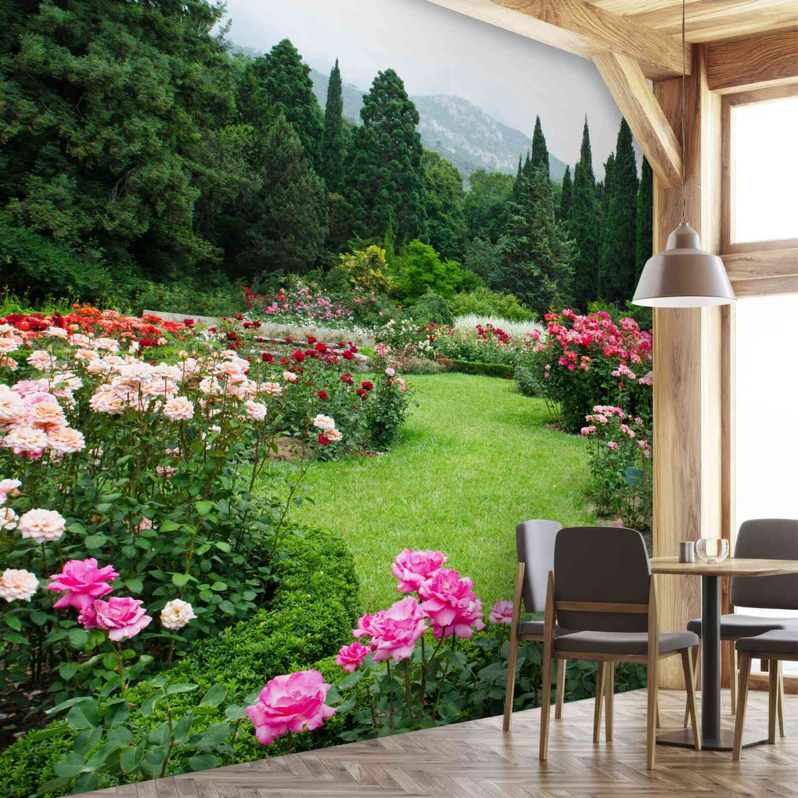 Фотошпалери квіти в саду біля будинку