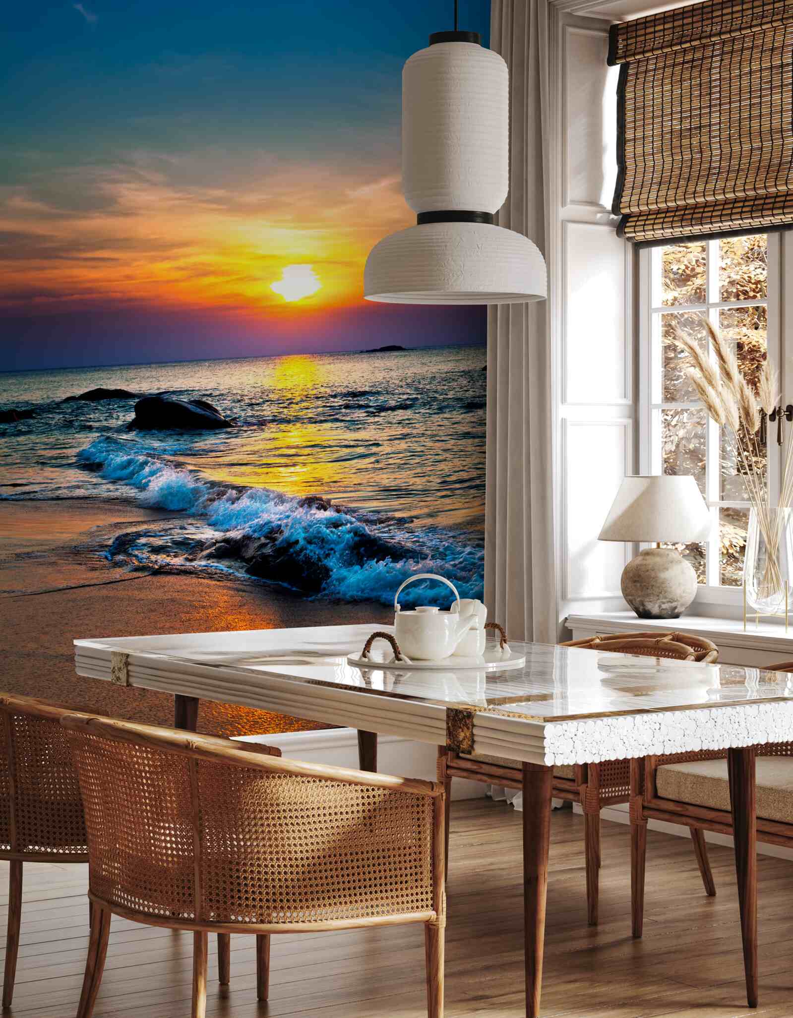 Фотошпалери сонце зникає за горизонтом над морем і узбережжям