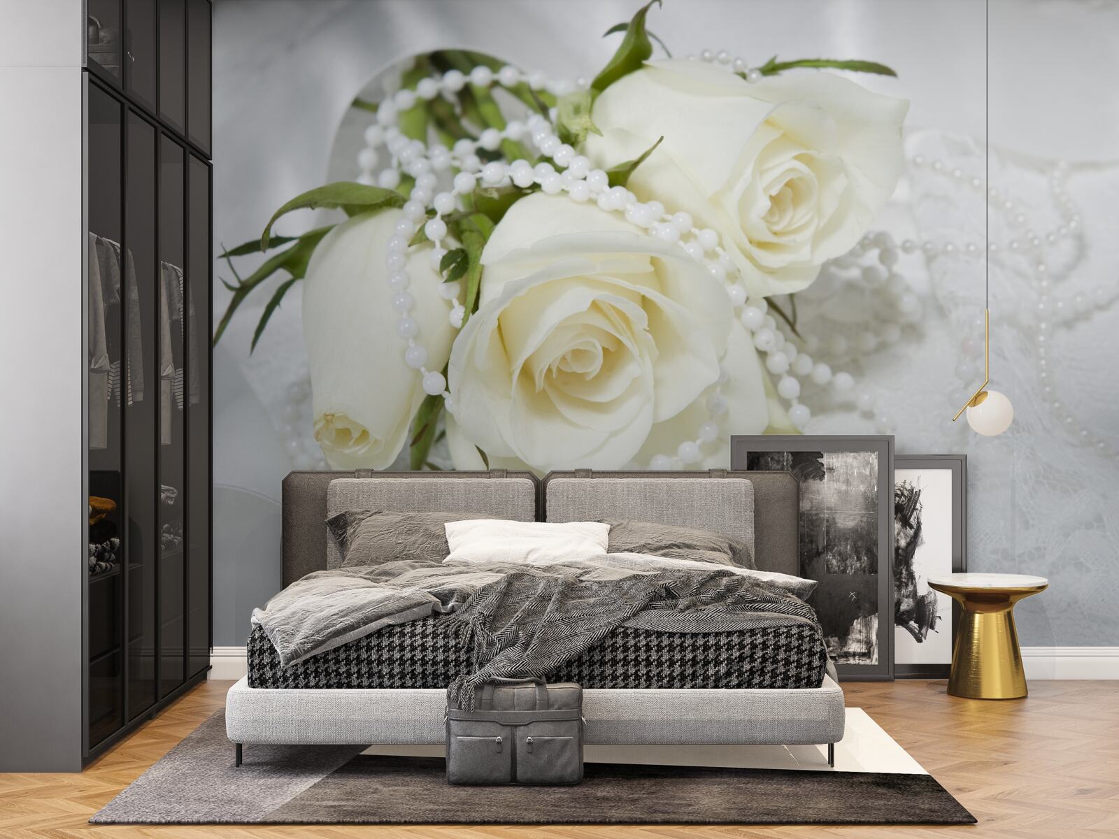 Фотошпалери композиція з білих троянд з перловими намистинами