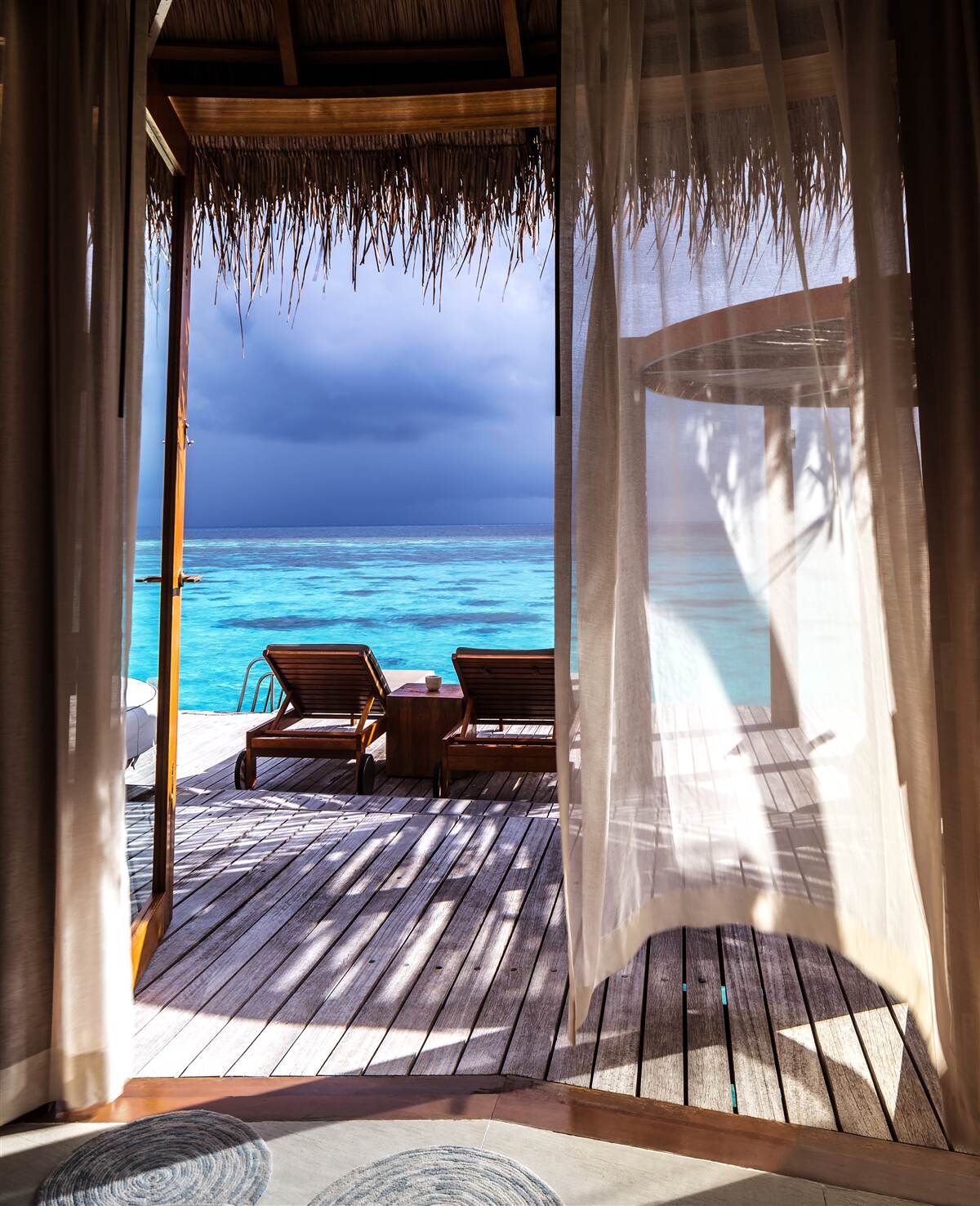 Фотошпалери балкон з видом на океан