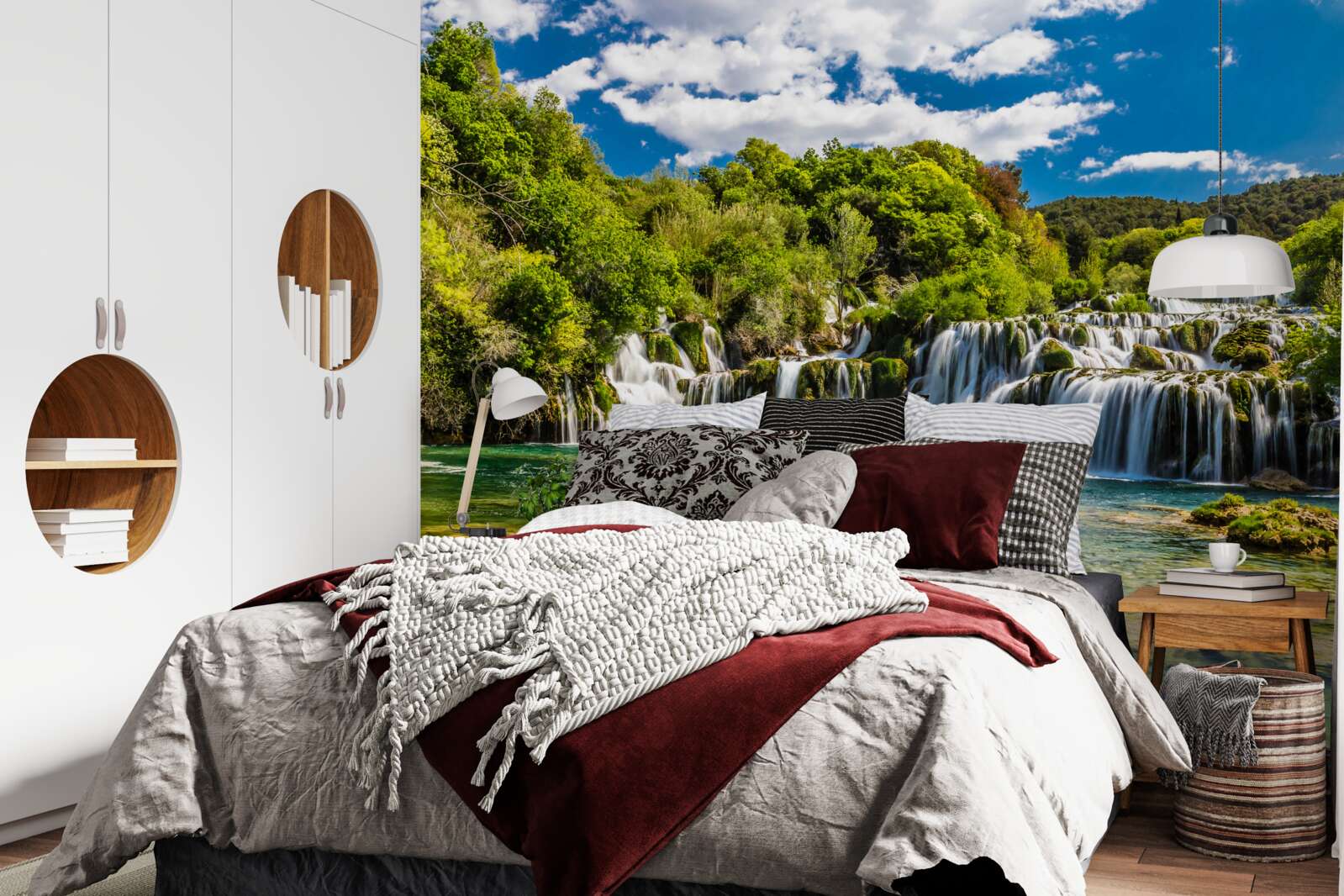 Фотошпалери величезний водоспад обрушується на тропічний острів