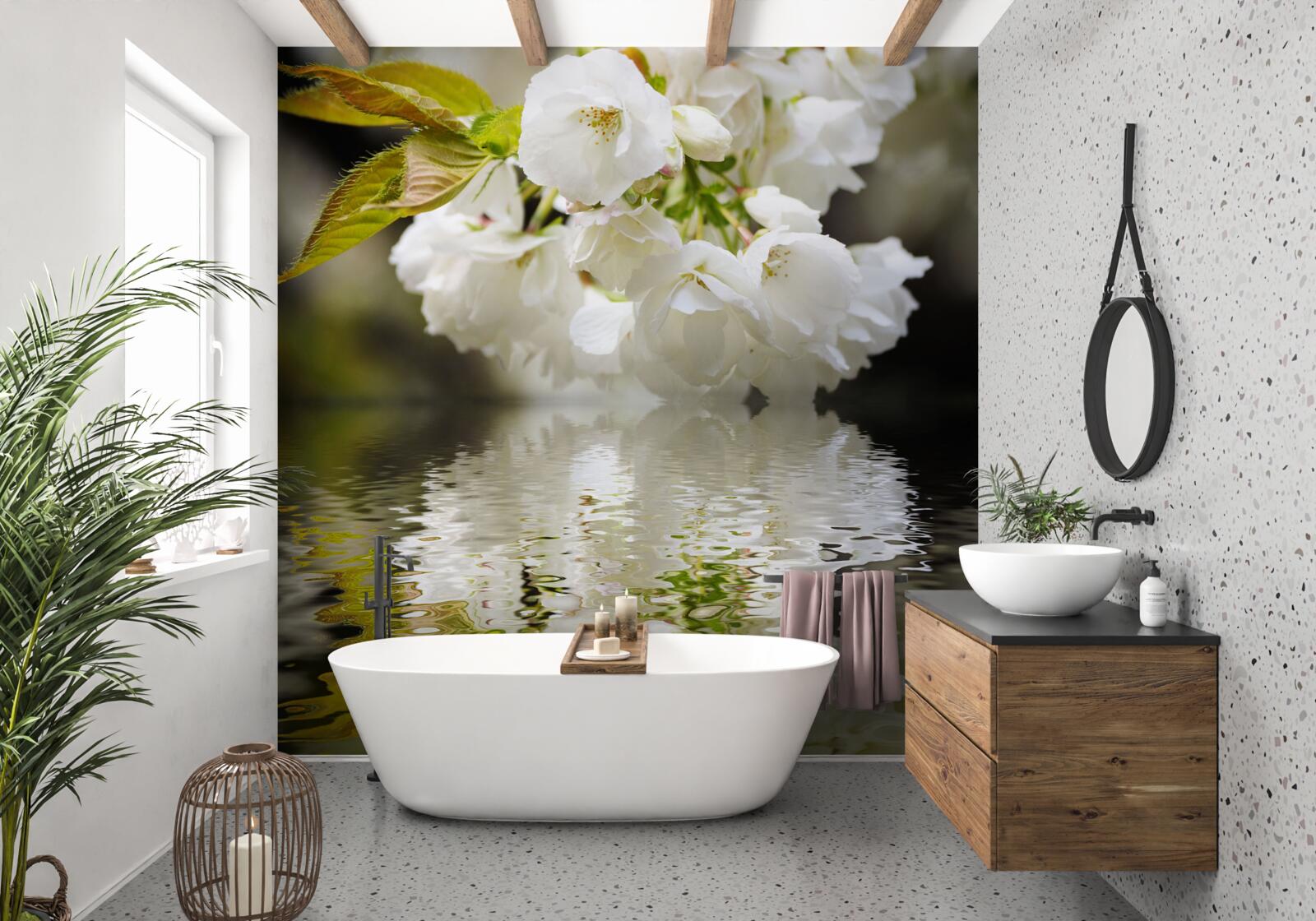 Фотошпалери квіти сакури в білих тонах схиляються над поверхнею води