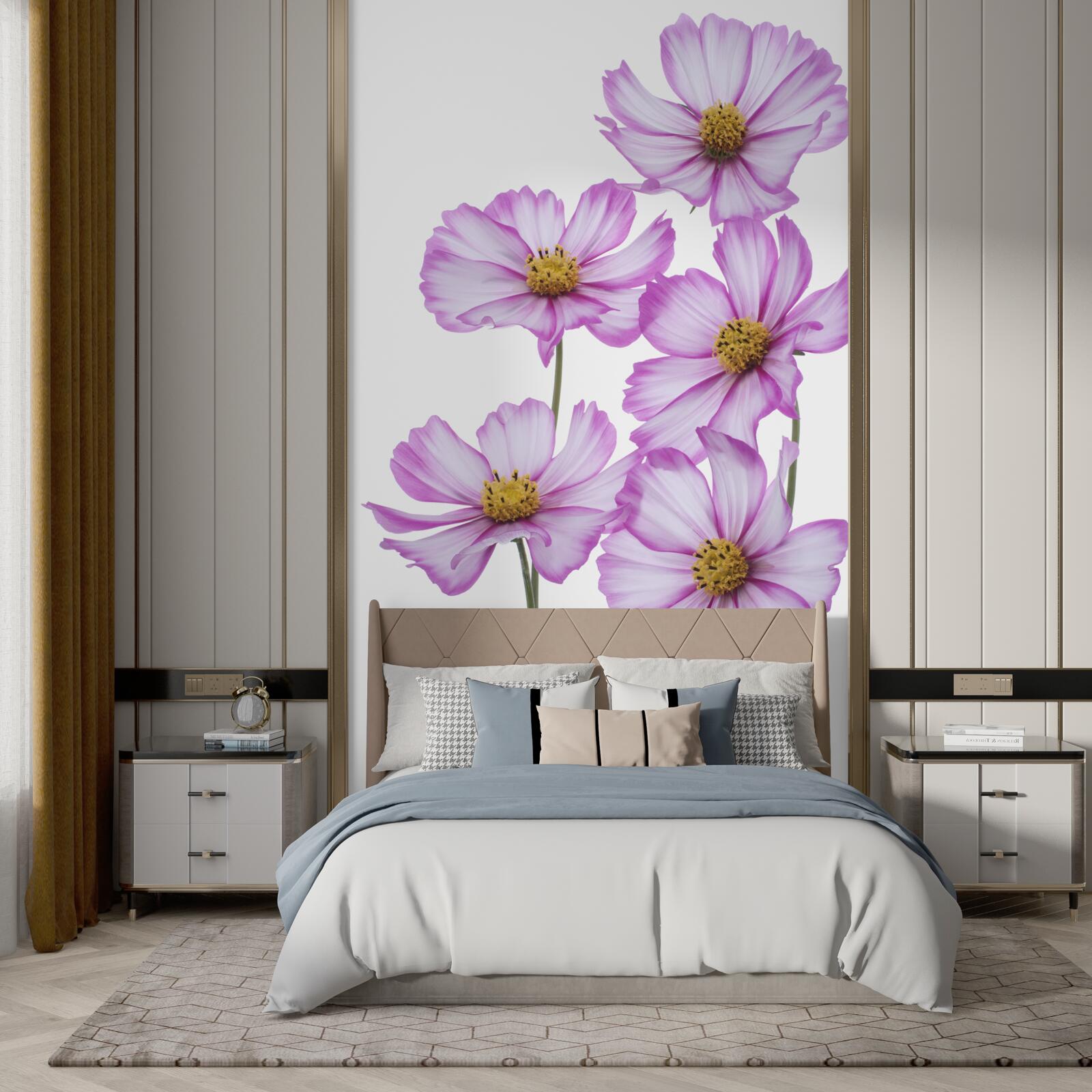 Фотошпалери на лузі цвіте витончений бузок