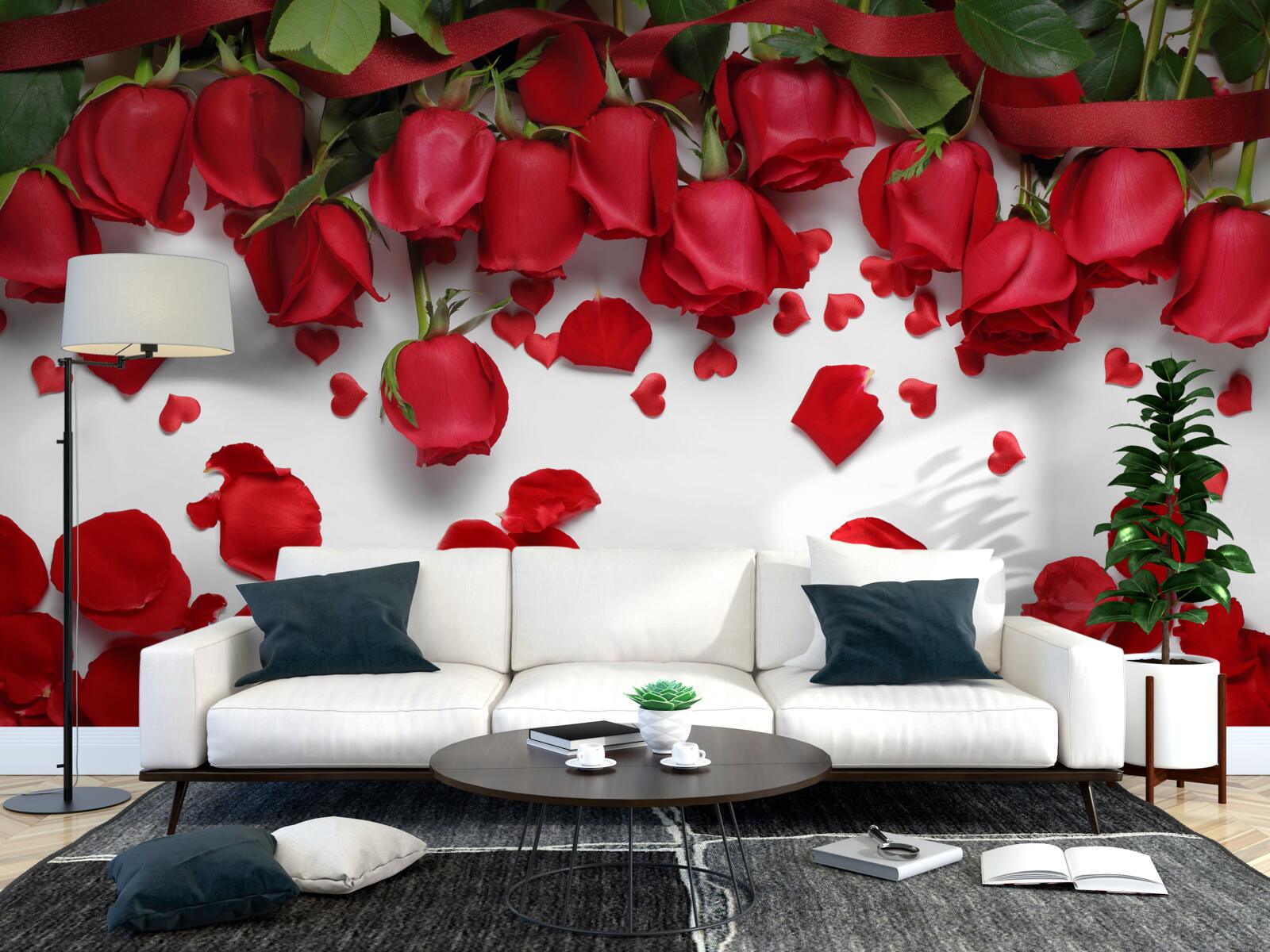 Фотошпалери пелюстки опадають з червоних і червоних троянд