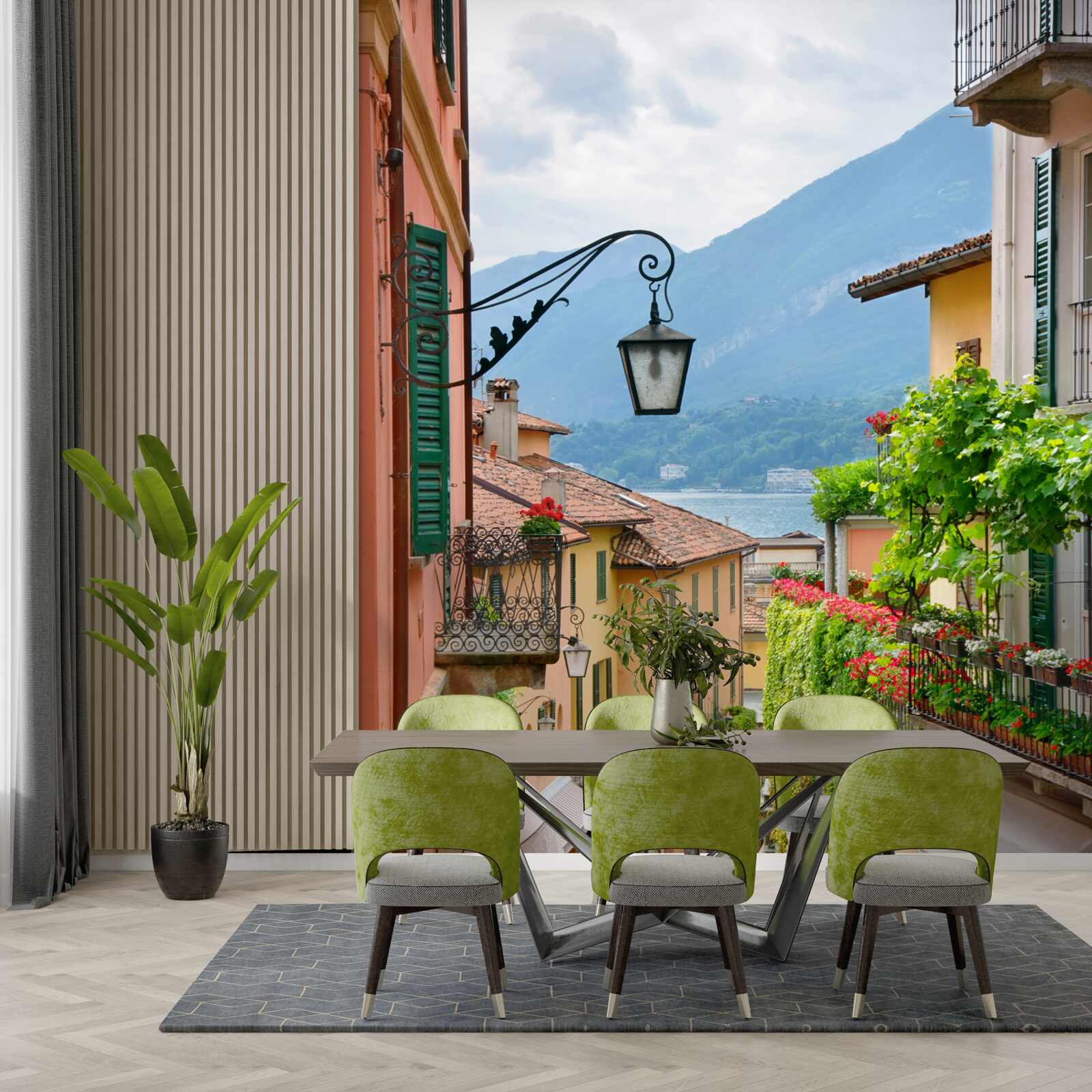 Фотошпалери вулиця, що веде до моря, прикрашена квітами та зеленню