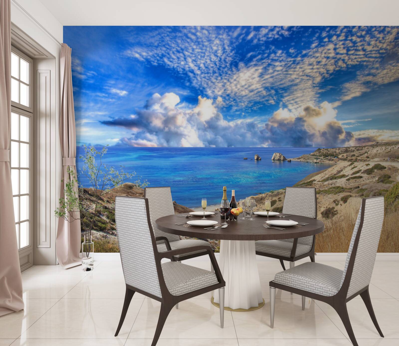 Фотошпалери перисті хмари на горизонті на межі між сушею та океаном