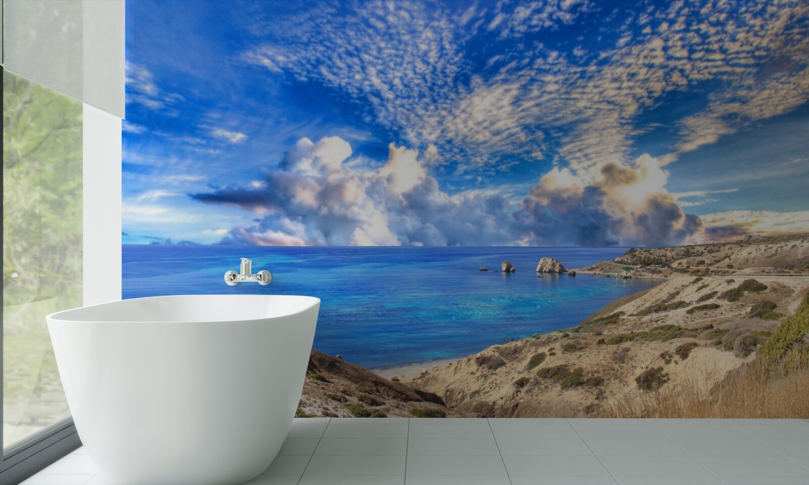 Фотошпалери перисті хмари на горизонті на межі між сушею та океаном