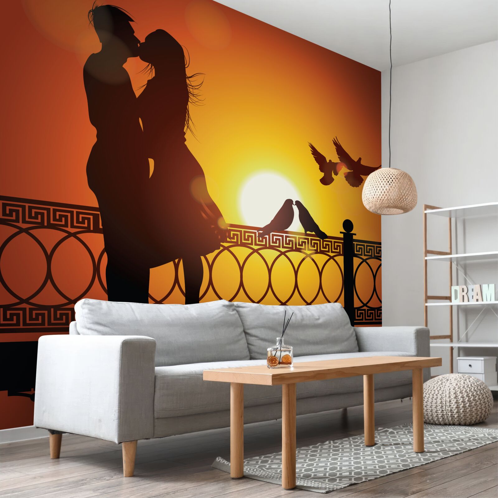 Фотошпалери закохані обмінюються поцілунками на тлі заходу сонця