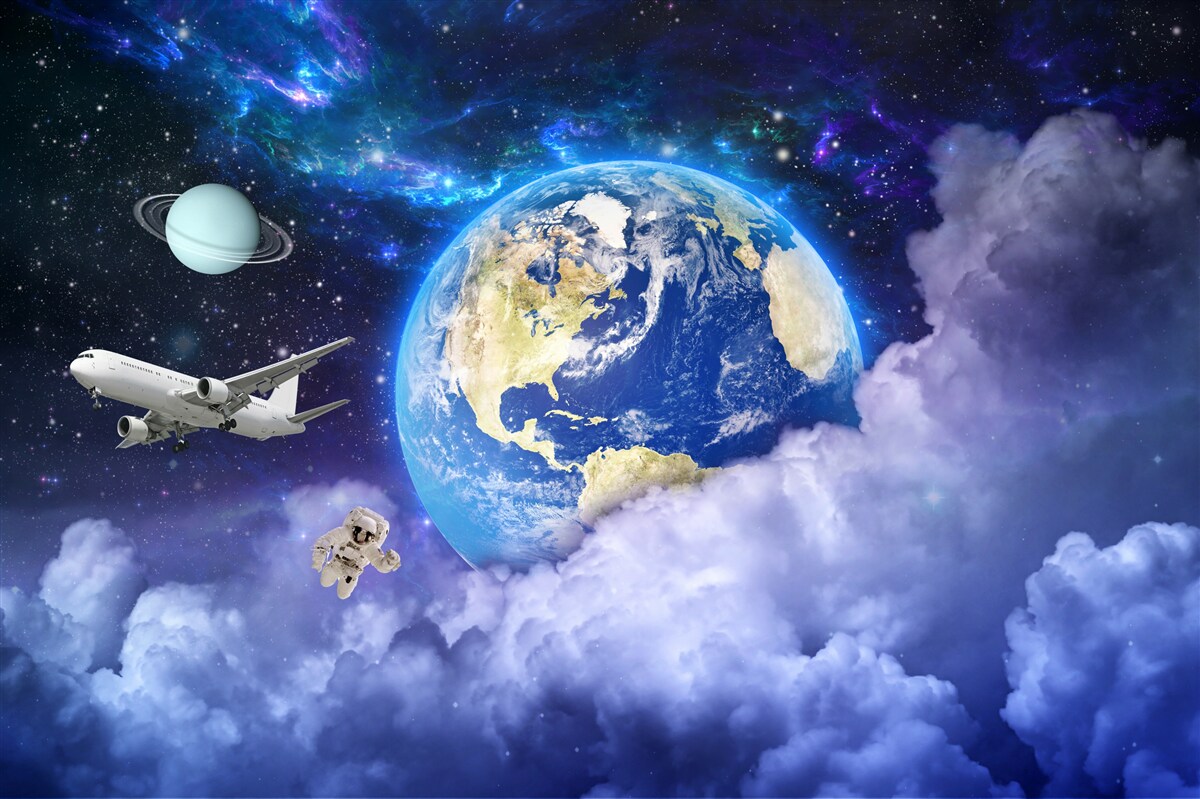 Фотошпалери літак і астронавт у космосі