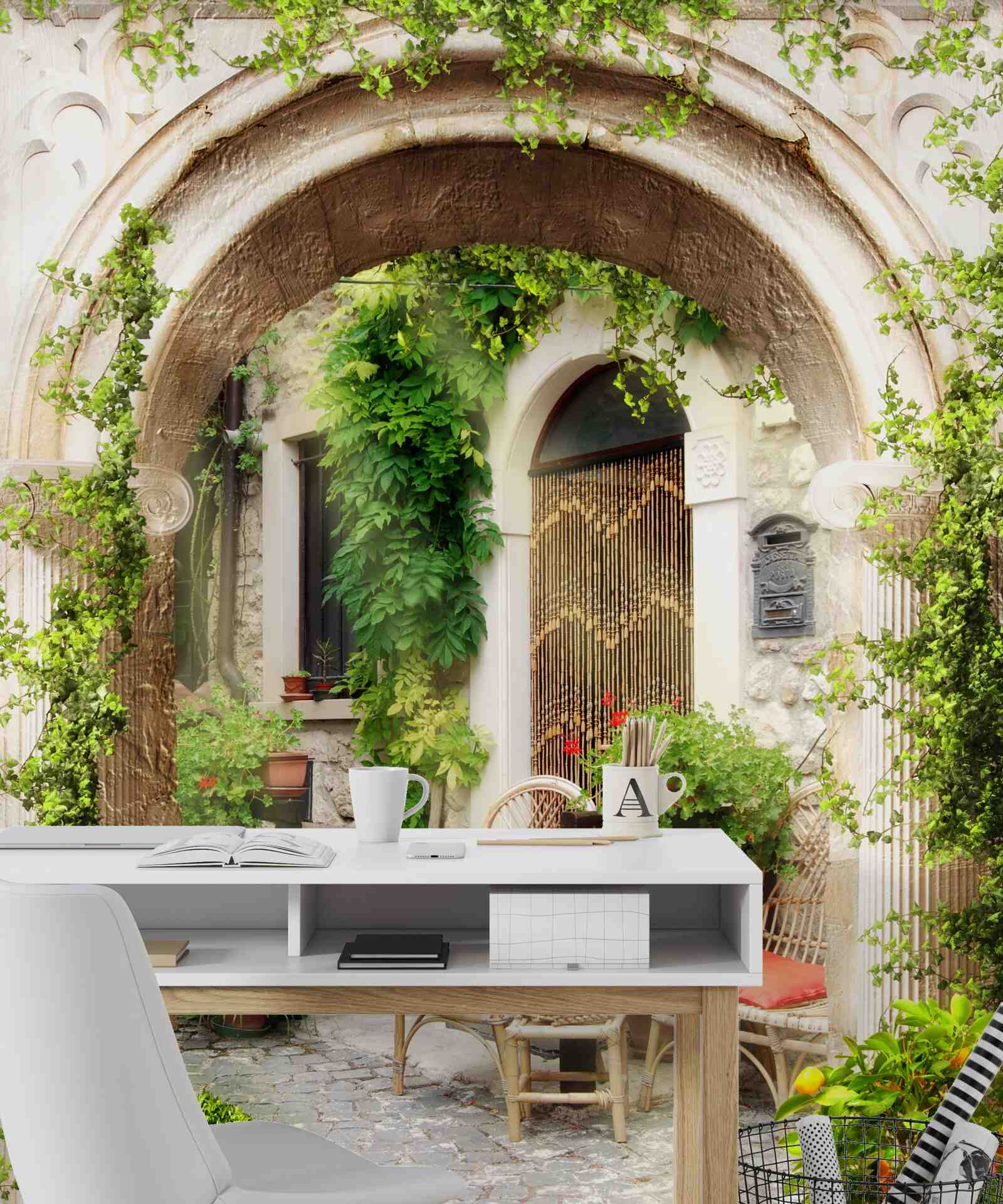 Фотошпалери старовинний дворик в історичній частині міста